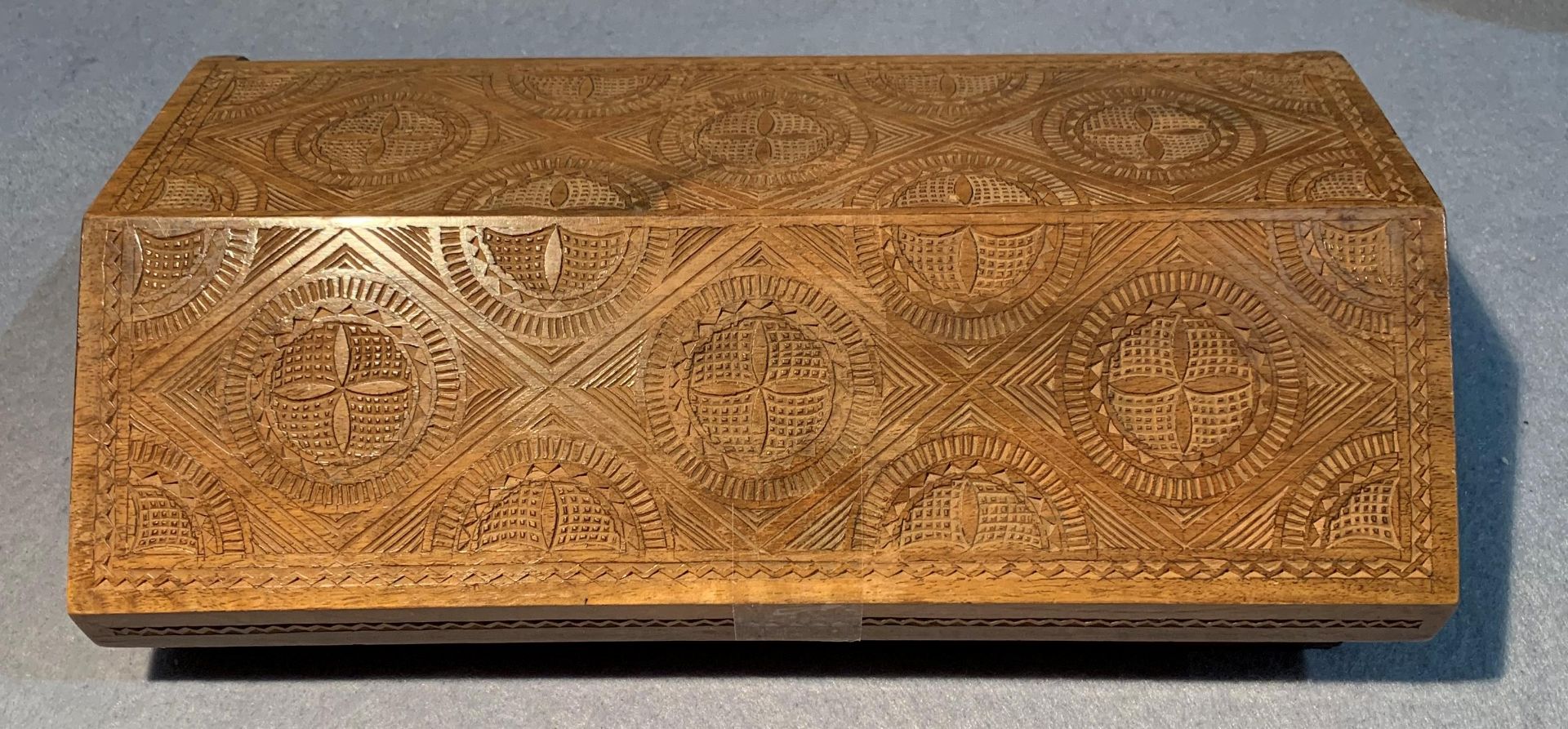 Contents to carved wooden box - assorted world coins - Image 2 of 2