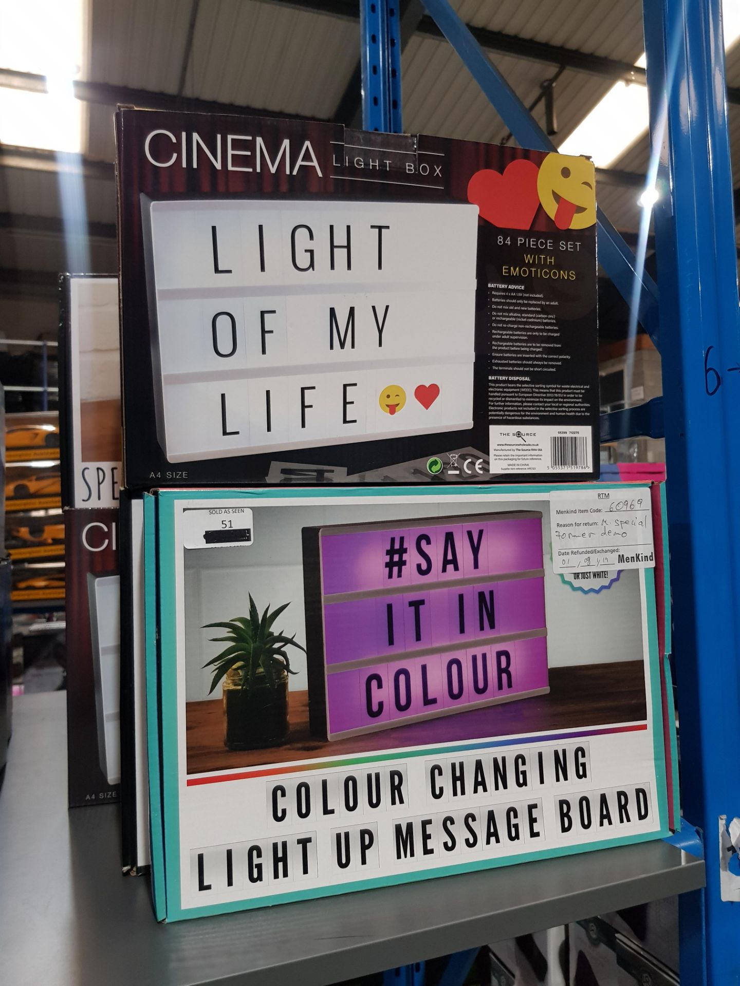 14 X MIXED STYLE LIGHTBOX Further Information Returned items carry 'RTM' stickers