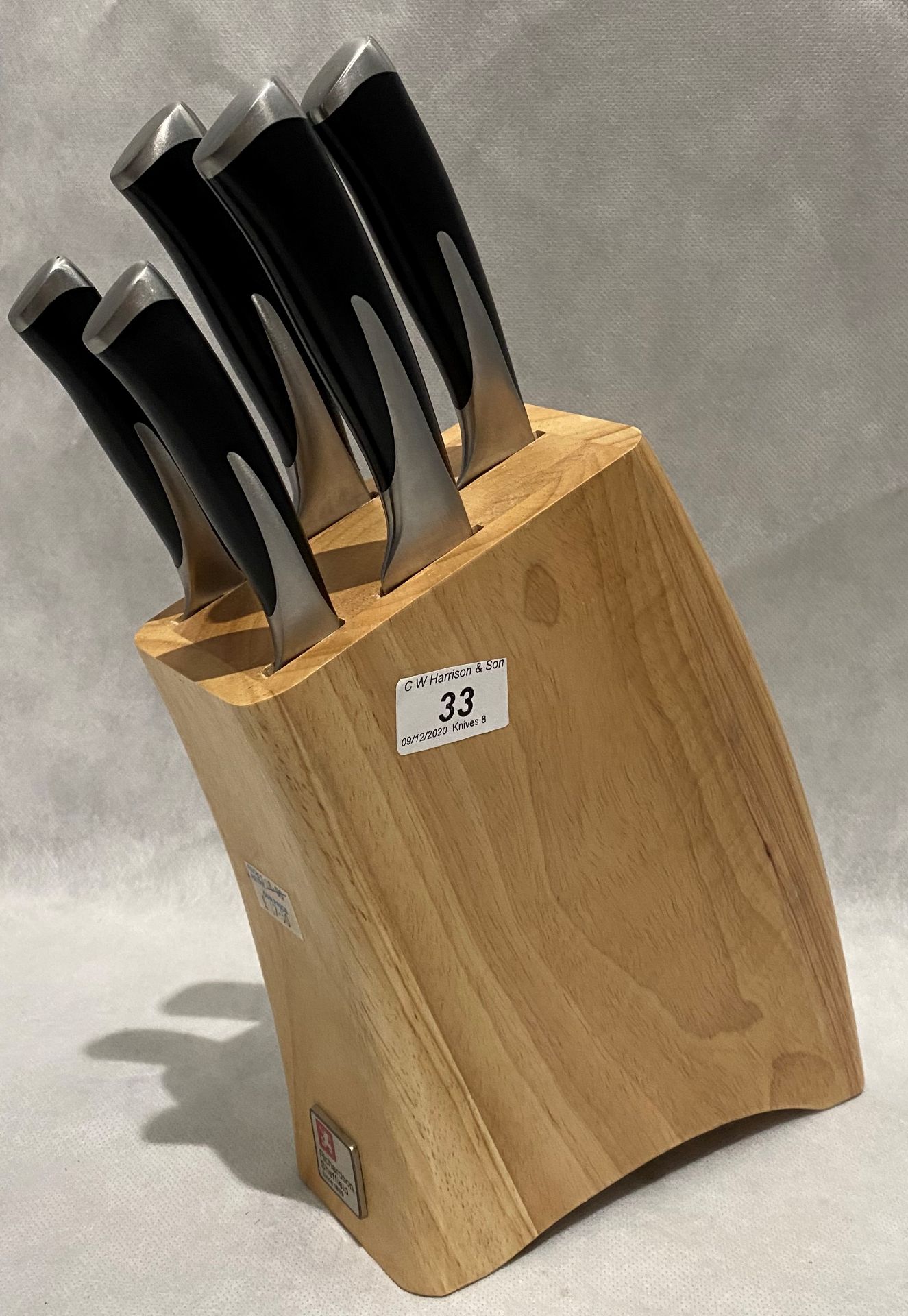 A Richardson Sheffield Kyu 5 piece knife