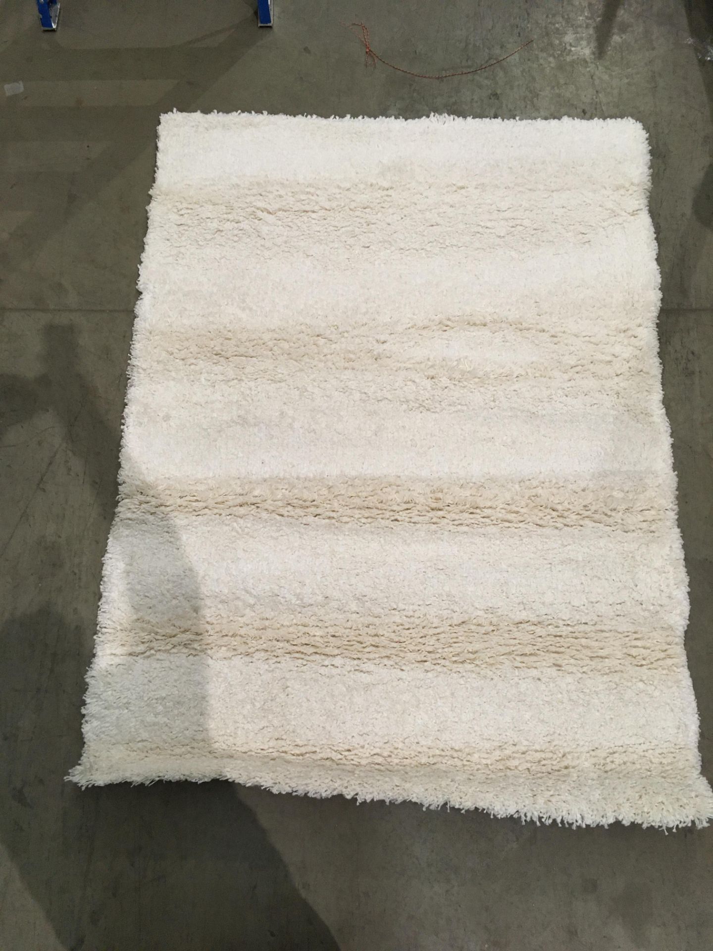 Cream wool effect rug - 120cm x 170cm