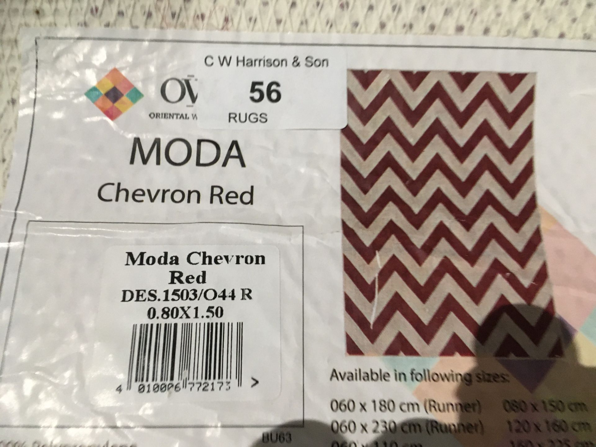 A Moda Chevron red runner - 80cm x 150cm - Image 2 of 3