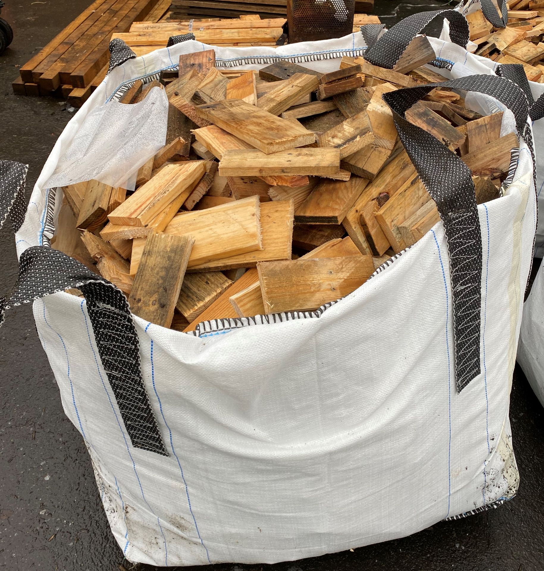 A one tonne bag containing kindling (image is for example only) ** Please note - this lot is to be