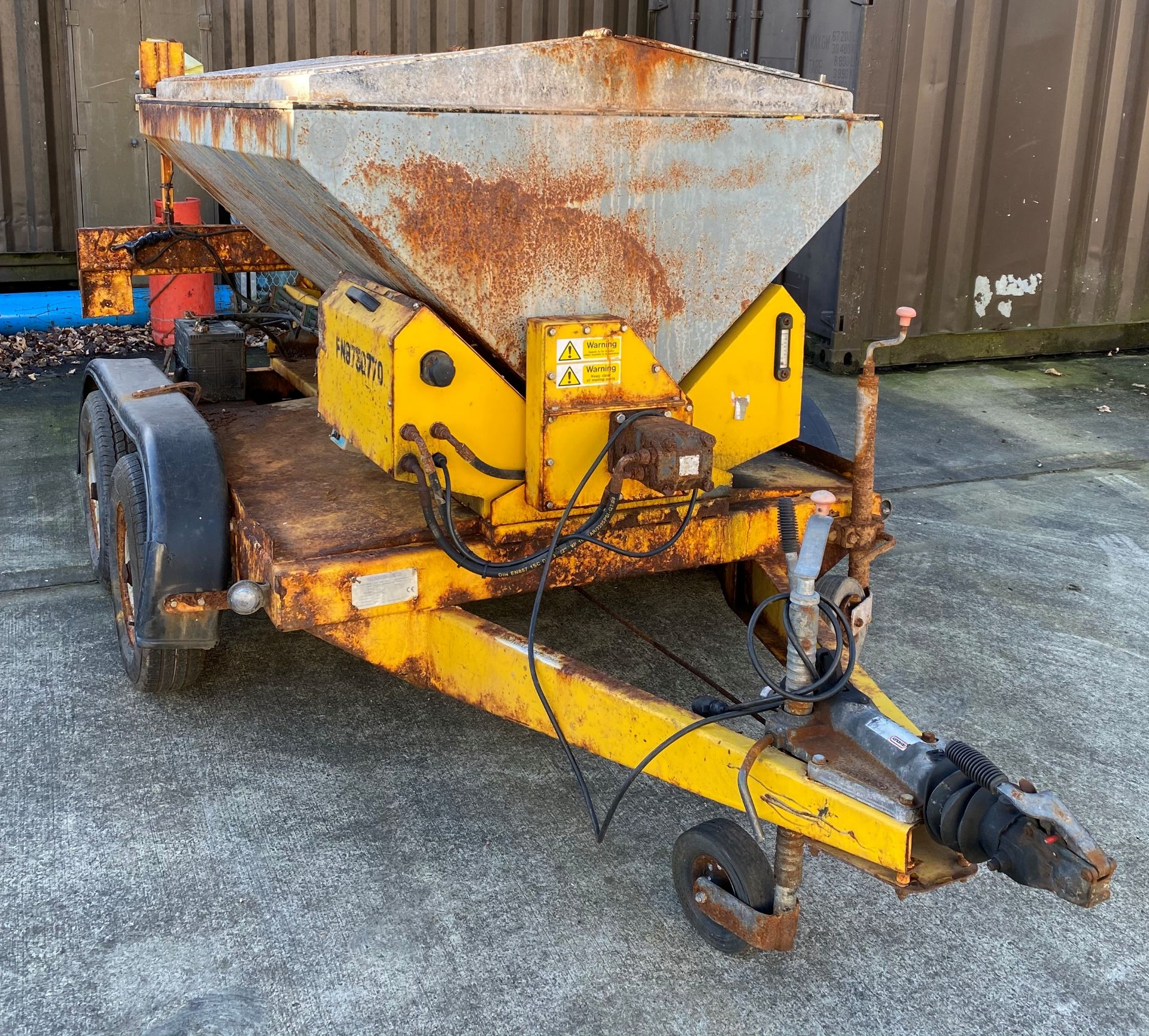 A DIESEL SALT SPREADER (1700kg capacity) mounted on a four wheel trailer Model TS1200 Serial number - Image 2 of 6