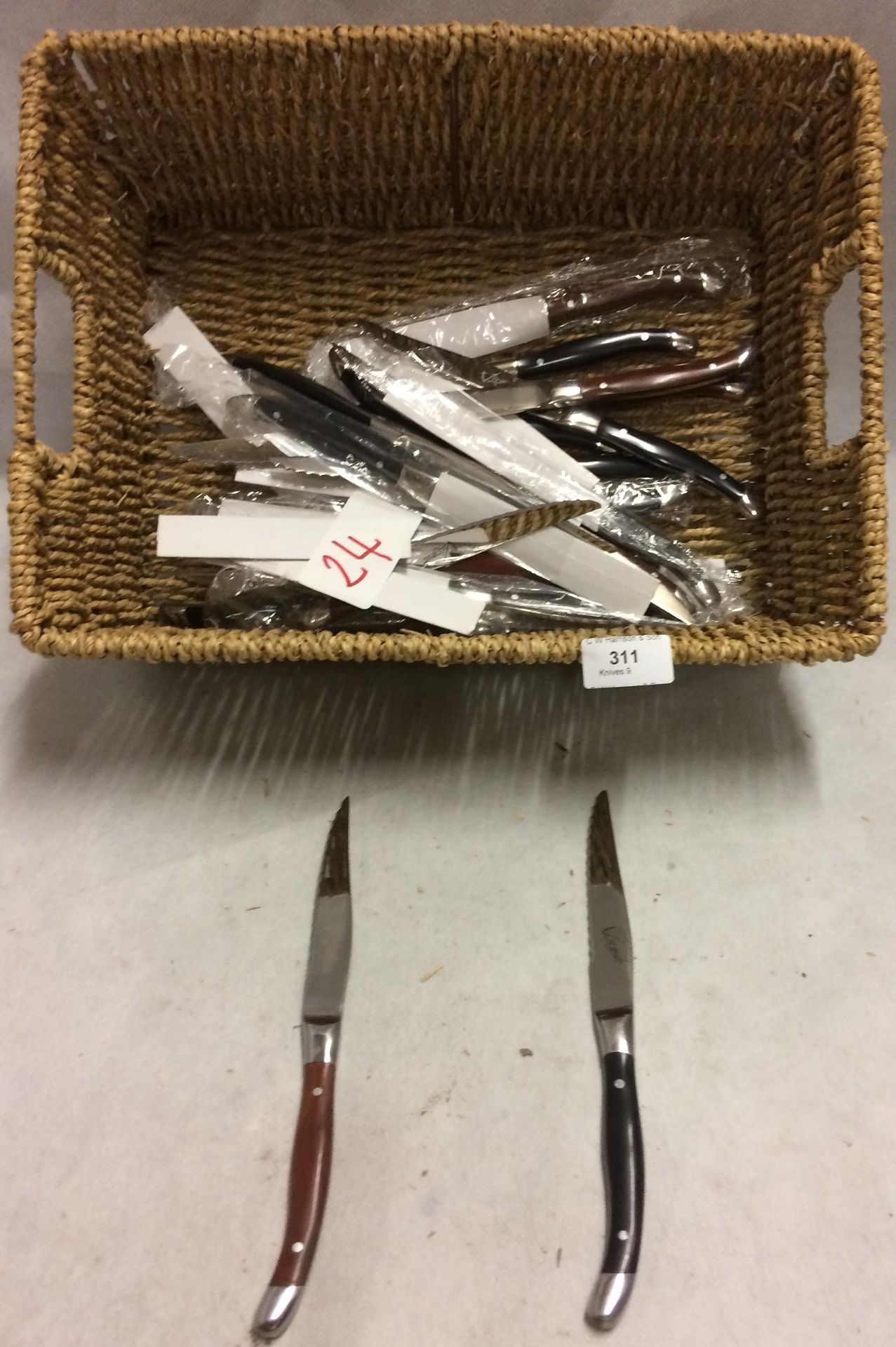 24 x Virgule steak and pizza knives with