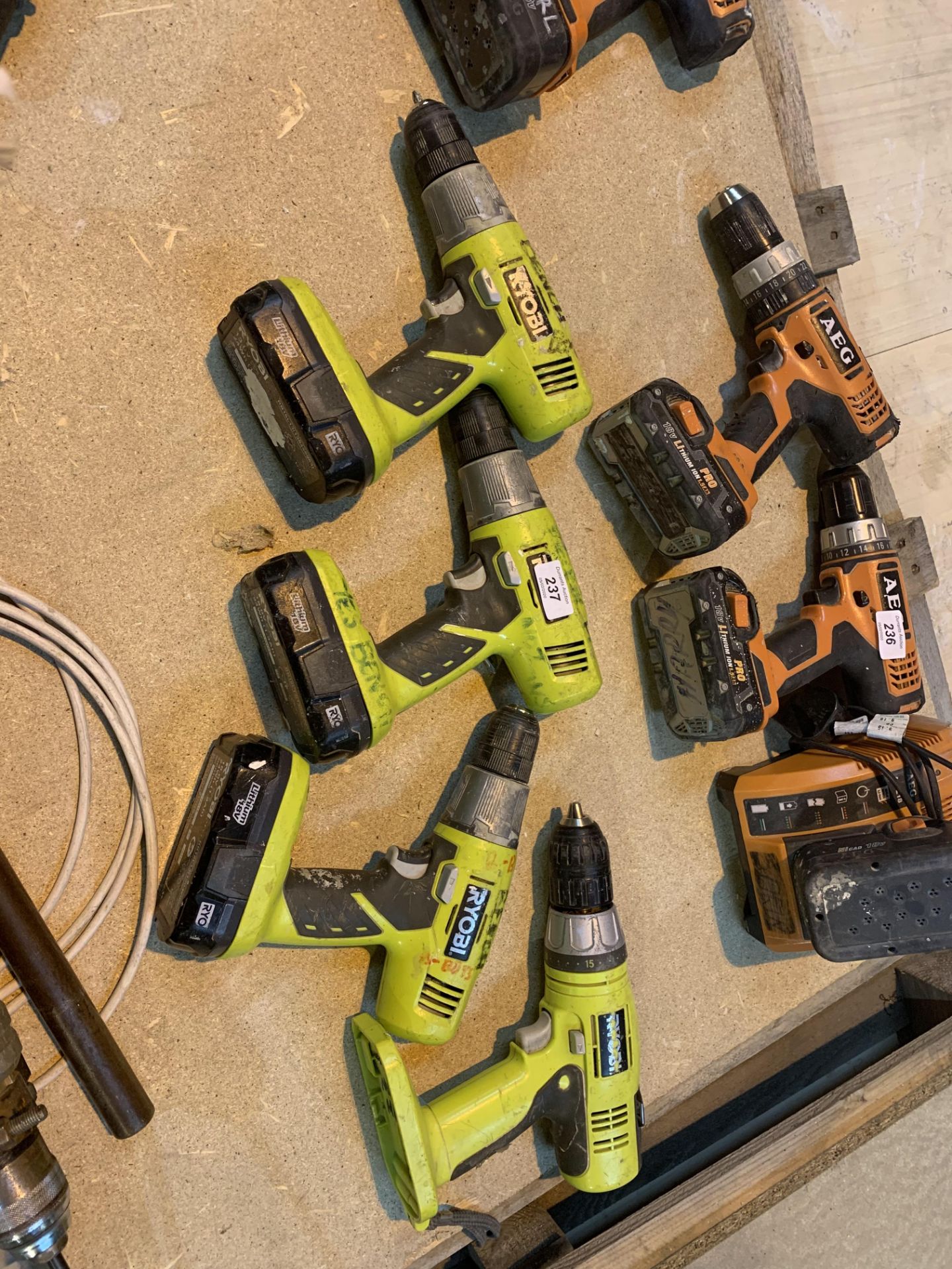 4 x Ryobi 18V Battery Hand Drills