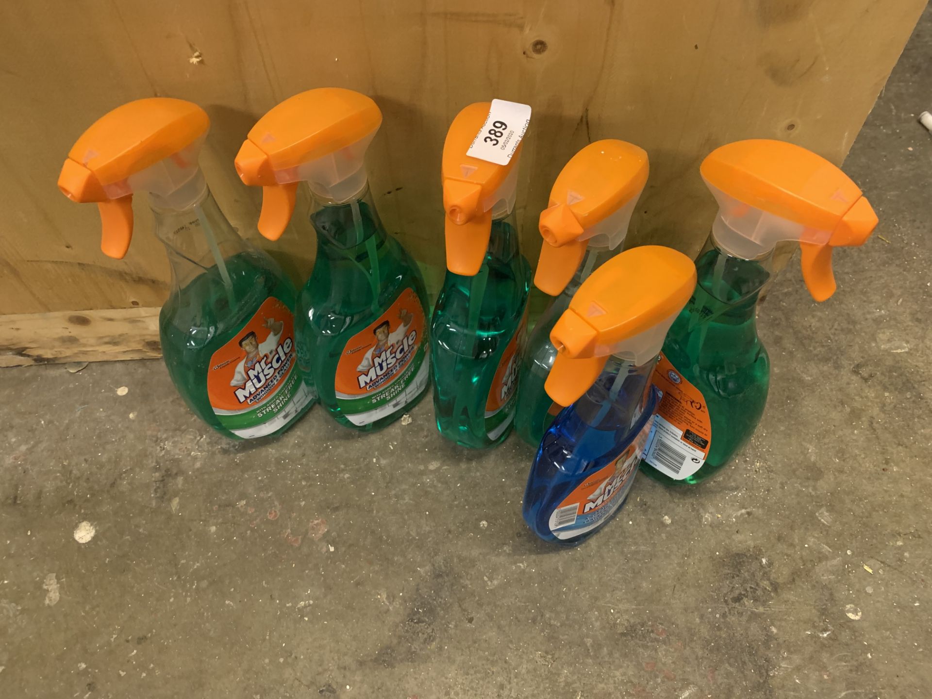 6 x bottles of Mr Muscle window and glass cleaner