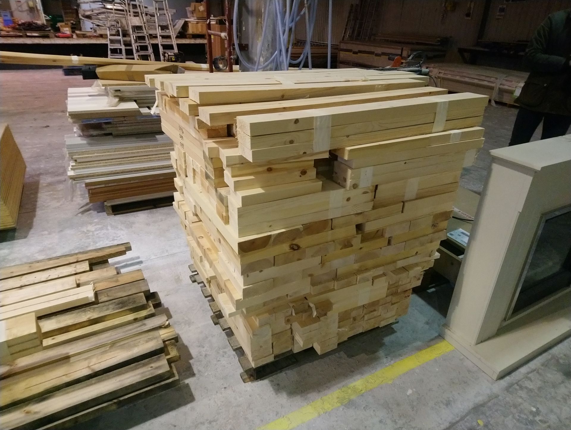 Various lengths and widths - approx 1 m lengths of timber