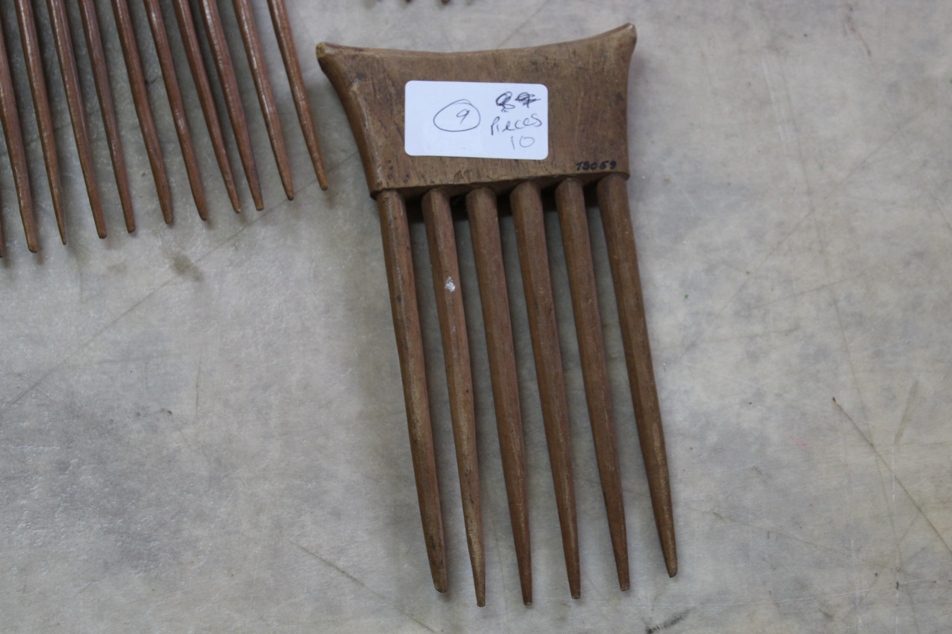 A large group of West African Ashanti combs - Image 5 of 6