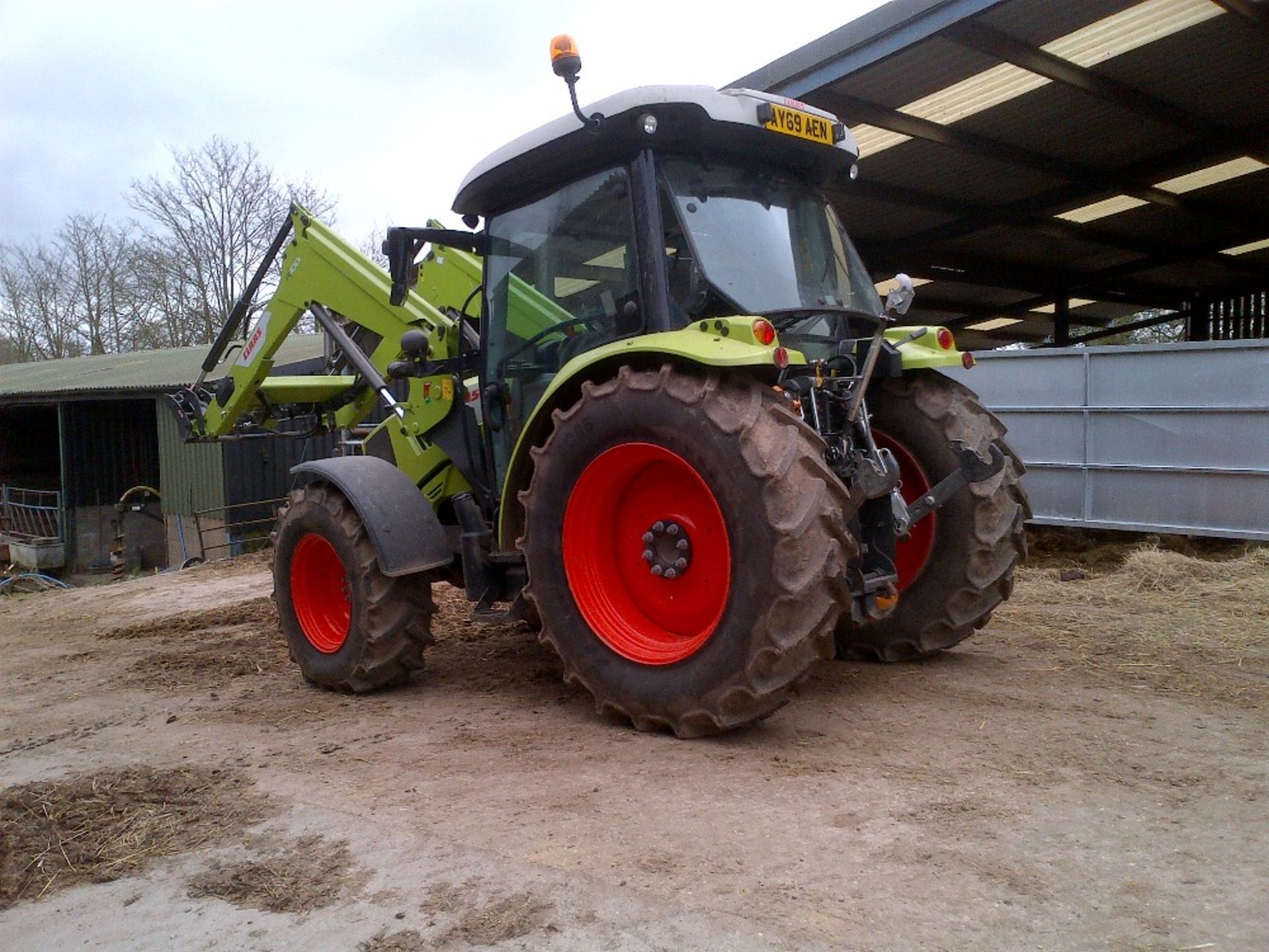 Claas Atos 340 tractor, 2019, AY69 AEN, diesel, 88 hours, V5, 5 months old MX L100 loader, - Image 2 of 4