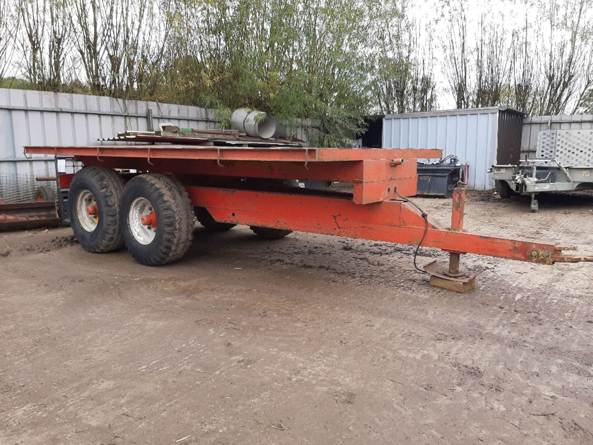 Flat bed trailer, 4m x 2m.