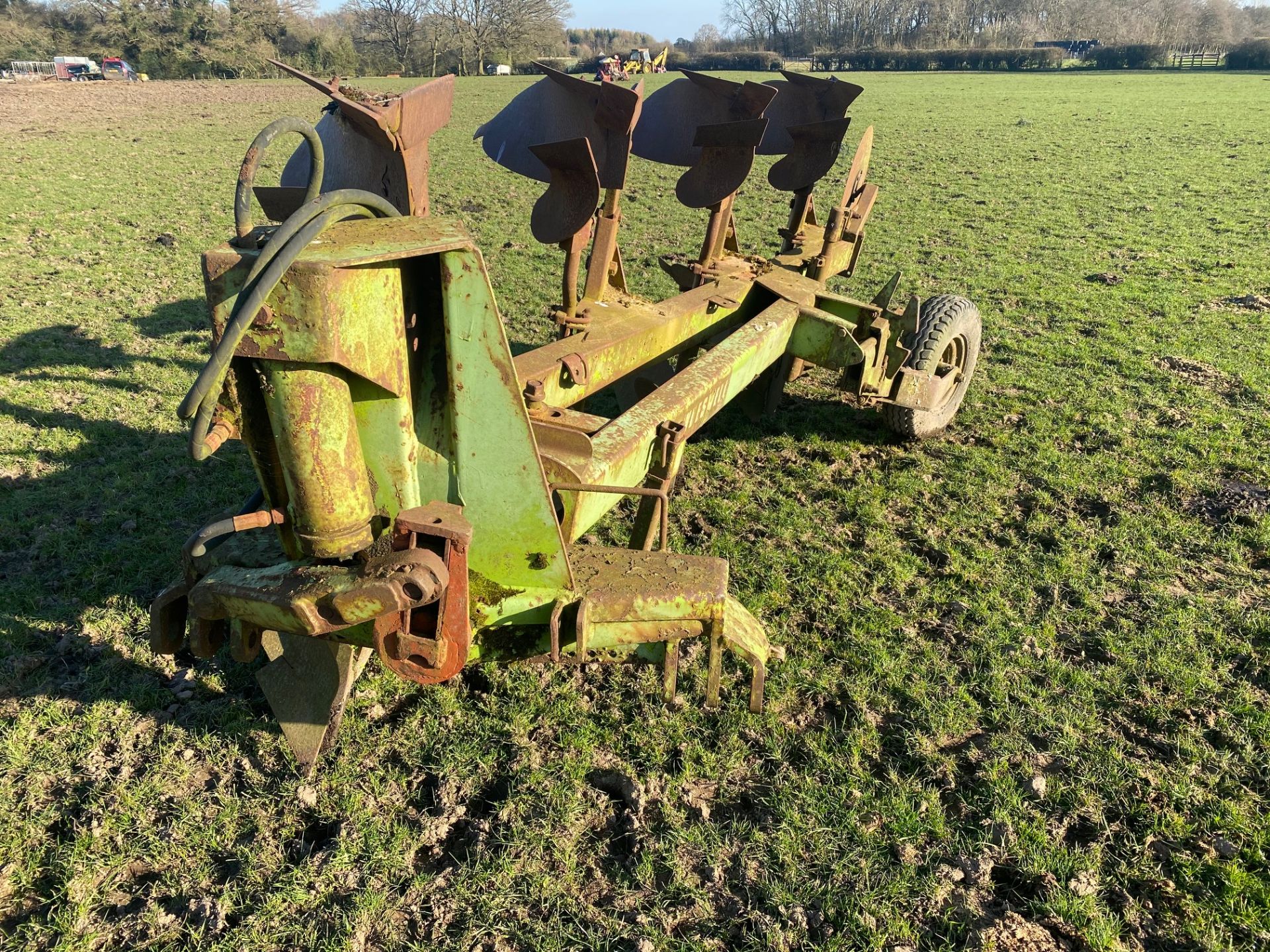 Dowdeswell dp 7 plough. Stored near Goring Heath, Reading. No VAT on this item. - Image 3 of 4