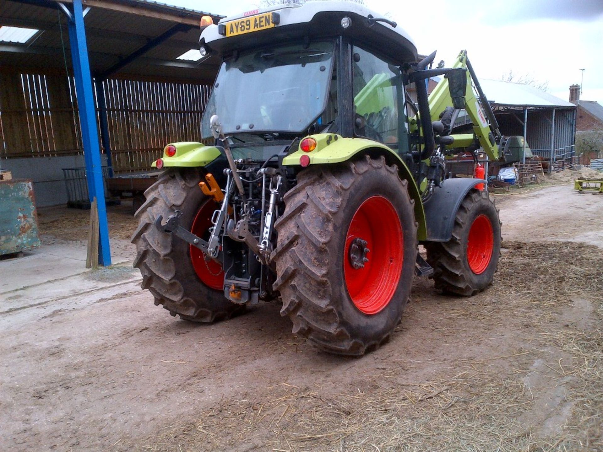 Claas Atos 340 tractor, 2019, AY69 AEN, diesel, 88 hours, V5, 5 months old MX L100 loader, - Image 3 of 4