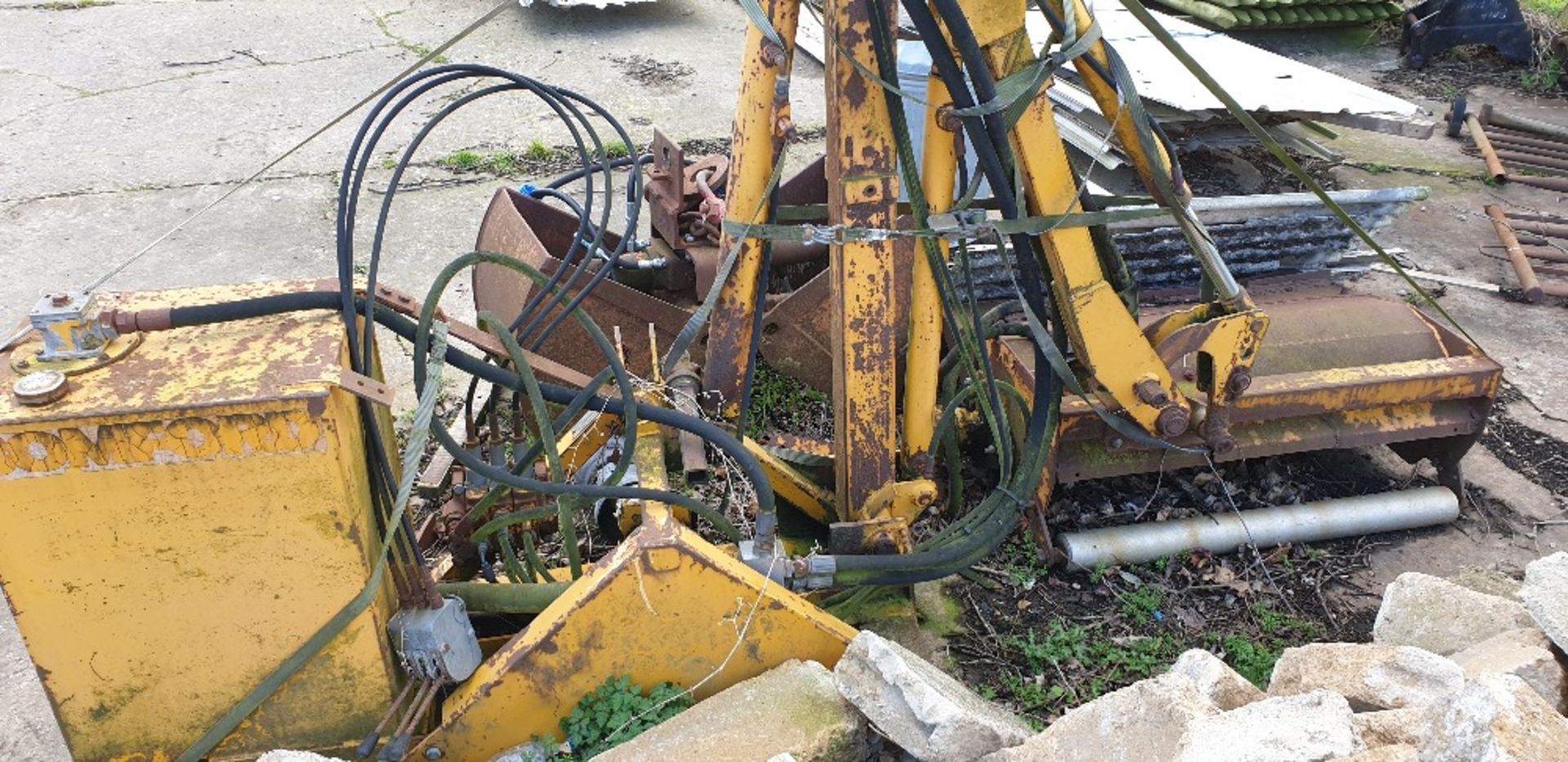 Hedge Cutter Bomford. Stored near Ilketshall St Andrew, Beccles. No VAT on this item.