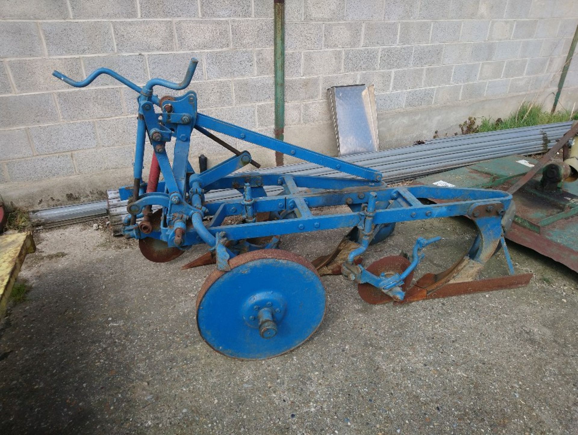 Ransomes FR 3 furrow plough. No VAT on this item.