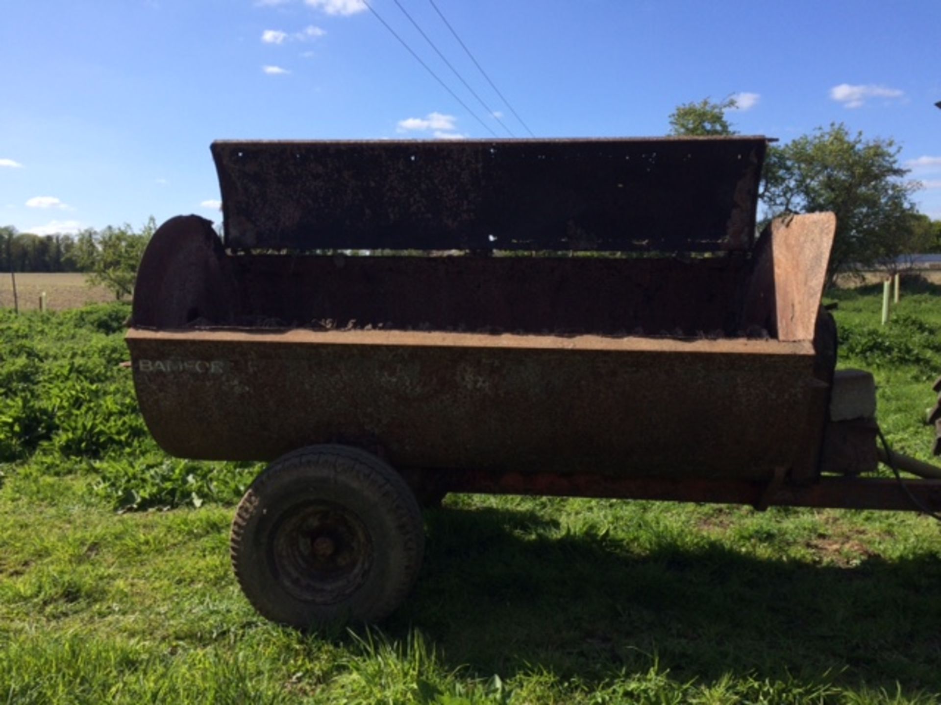 Bamford side discharge Muck Spreader, number on casting that houses the main bearing RHP MP9 , - Image 2 of 2