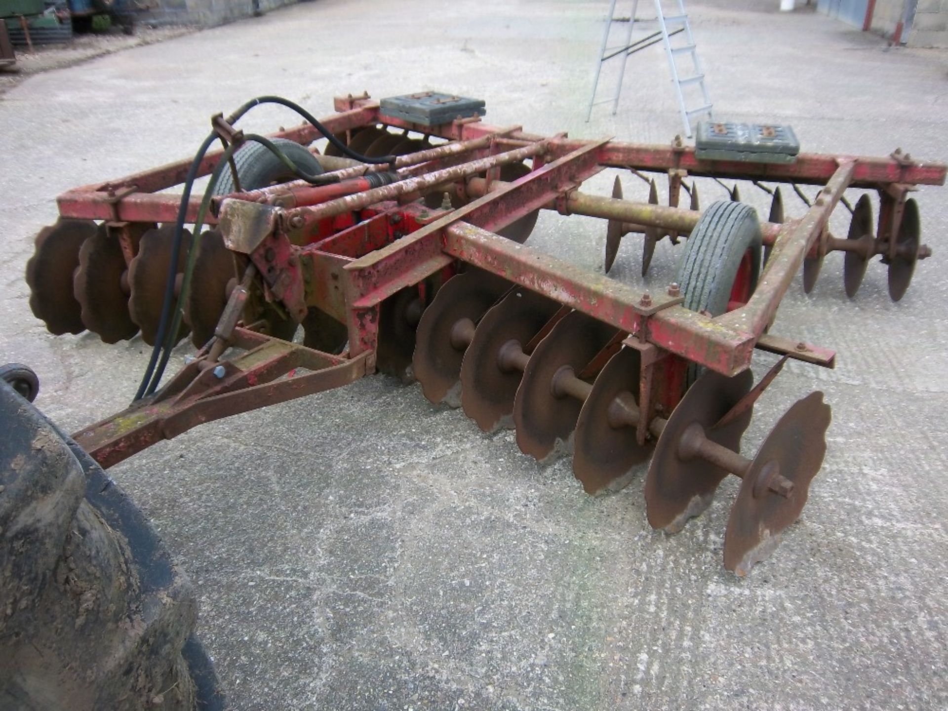 Massey Ferguson 52 Disc Harrow 10 ft. Stored near Beccles, Suffolk. - Image 4 of 4