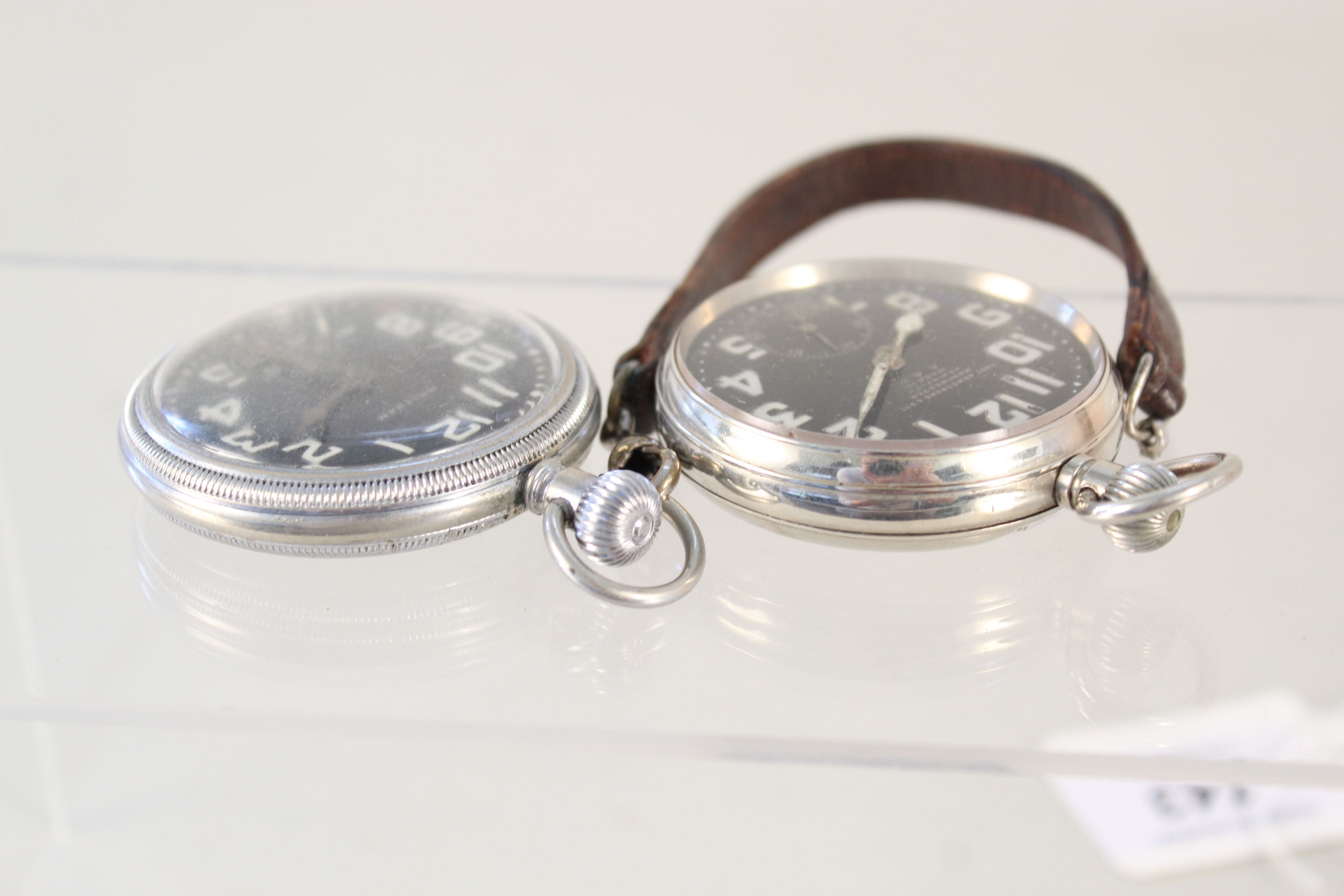 An Armstrong & Bros military pocket watch plus a Waltham military pocket watch - Image 3 of 4