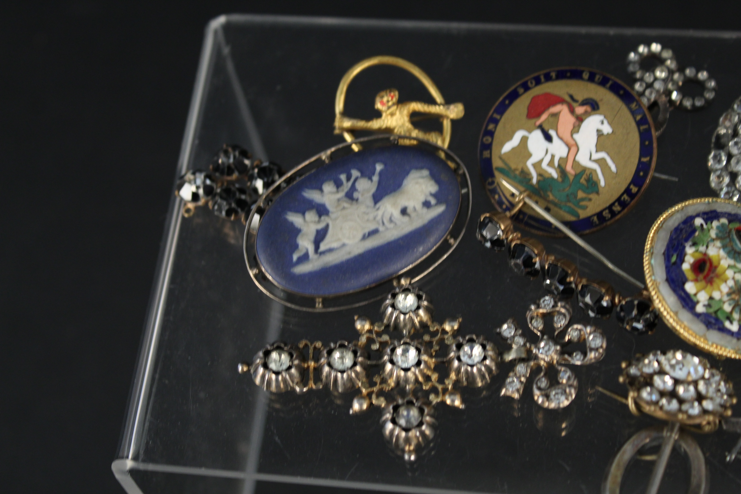 Mixed brooches, most of which are costume jewellery, various styles including paste set, - Image 3 of 3