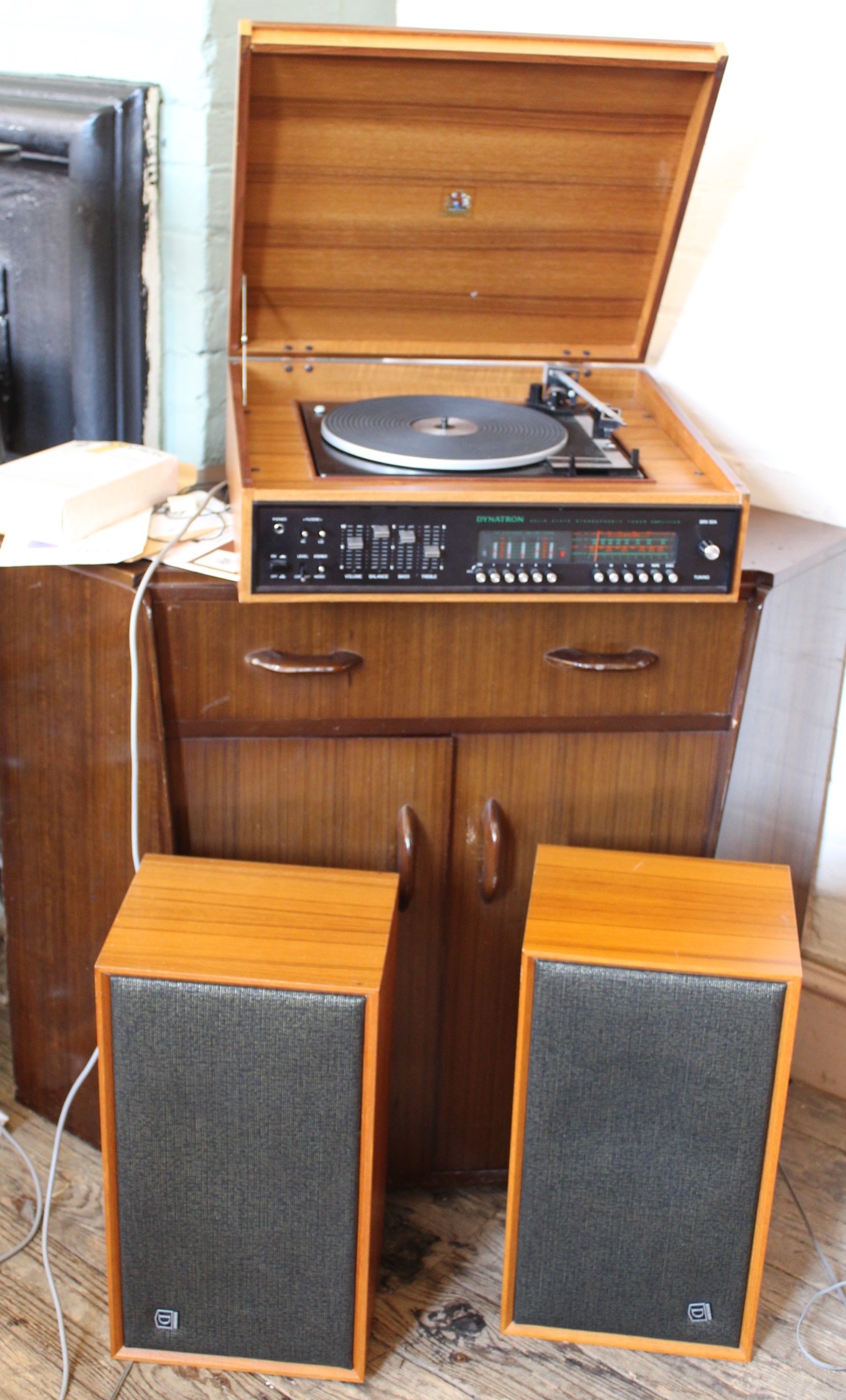 A Garrard turntable, Dynatron amp and speakers.