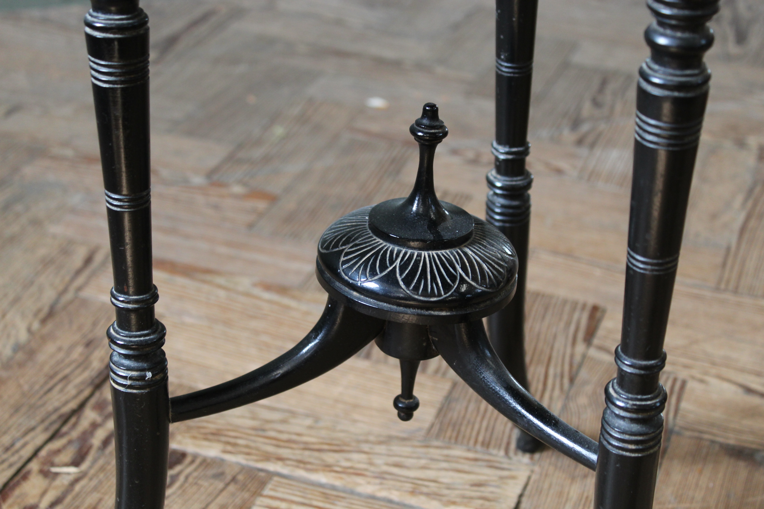 A late Victorian ebonised envelope table top (max) 20" x 25" high - Image 3 of 3