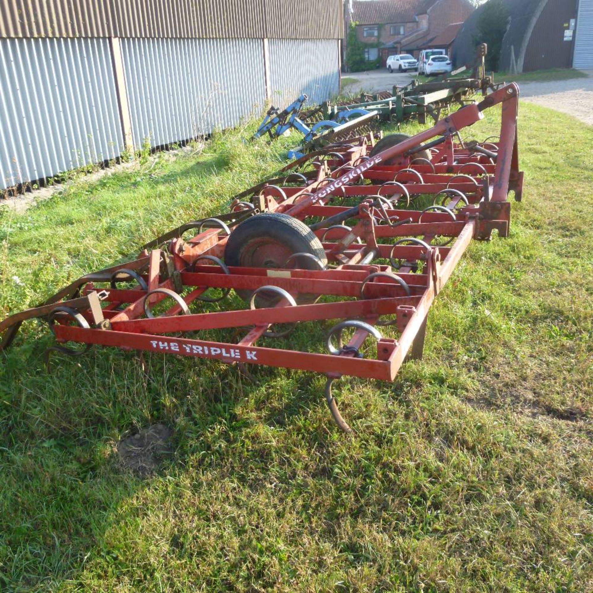 4m Kongskilde spring tine and levelling harrow - Image 2 of 2
