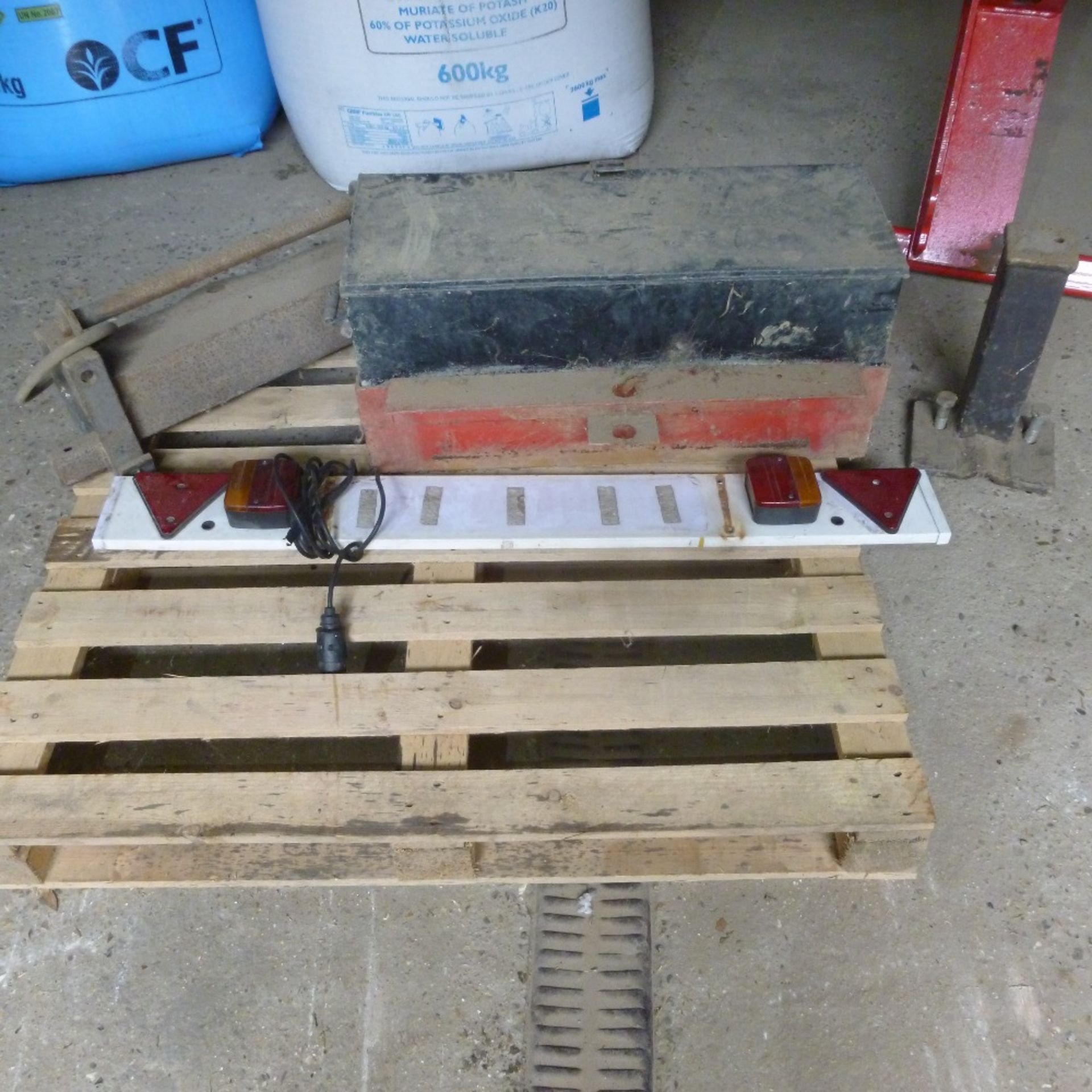 Front tool box weight frame and light board