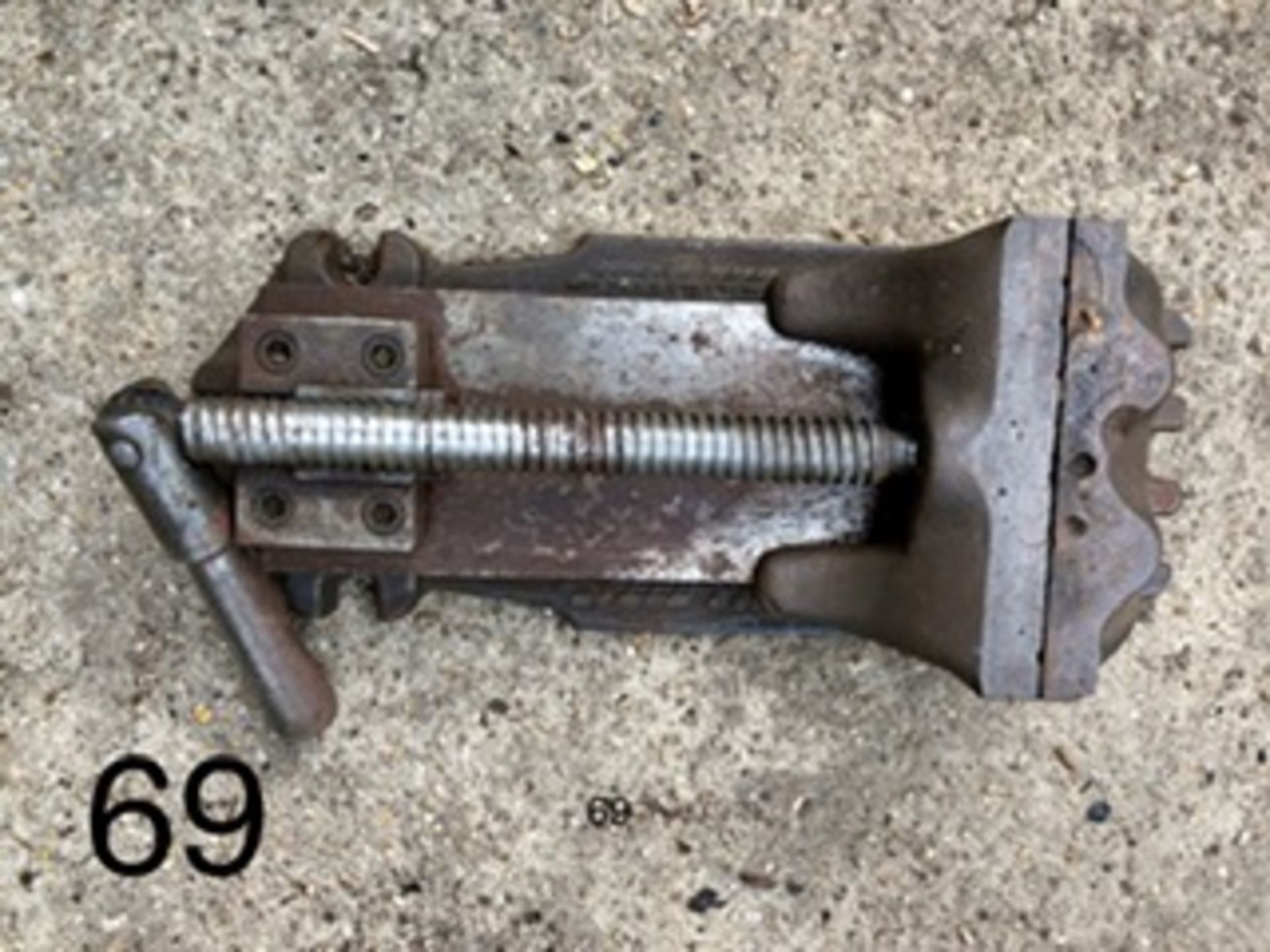 Vice, Speed vice, large for lathe. Stored near Gorleston, Norfolk No VAT on this item.