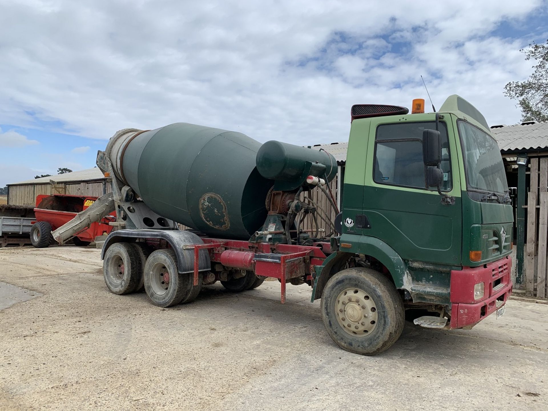 Foden Concrete Mixer Lorry 3000-345 (2002) - Mixer year 2011. - Image 2 of 7