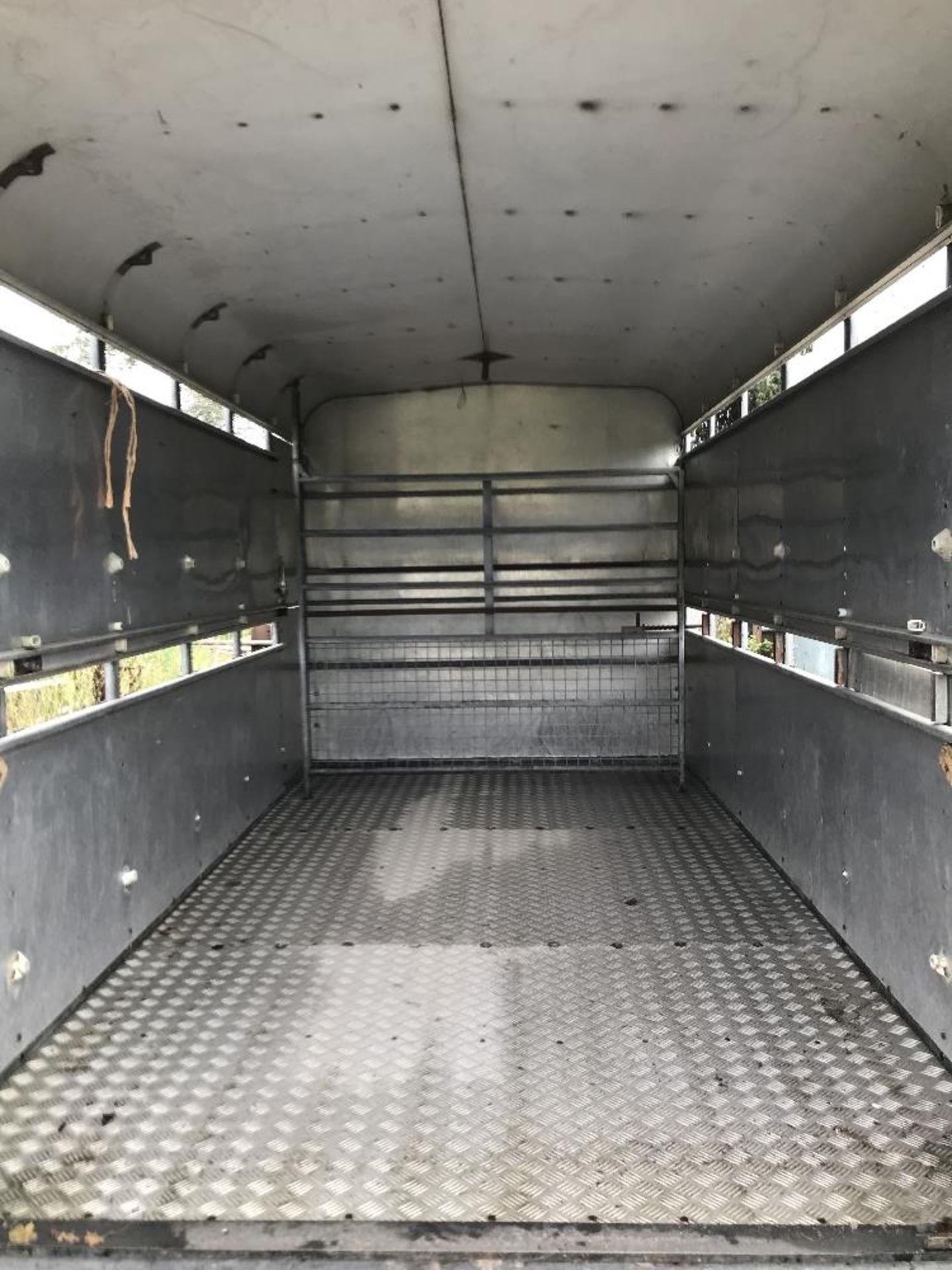 Ifor Williams 12ft x 6ft livestock trailer in very good condition. Stored near Kirby Cane, Bungay. - Image 5 of 6