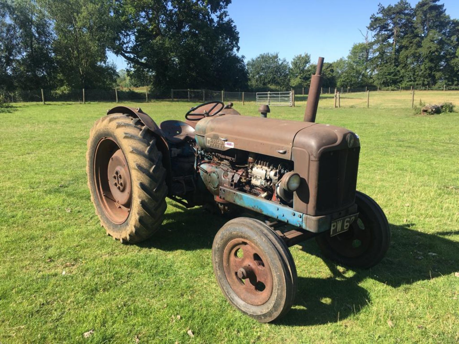 1952 Fordson Major E1A Major. Starts and runs well, new front tyres. Stored near Norwich, Norfolk.