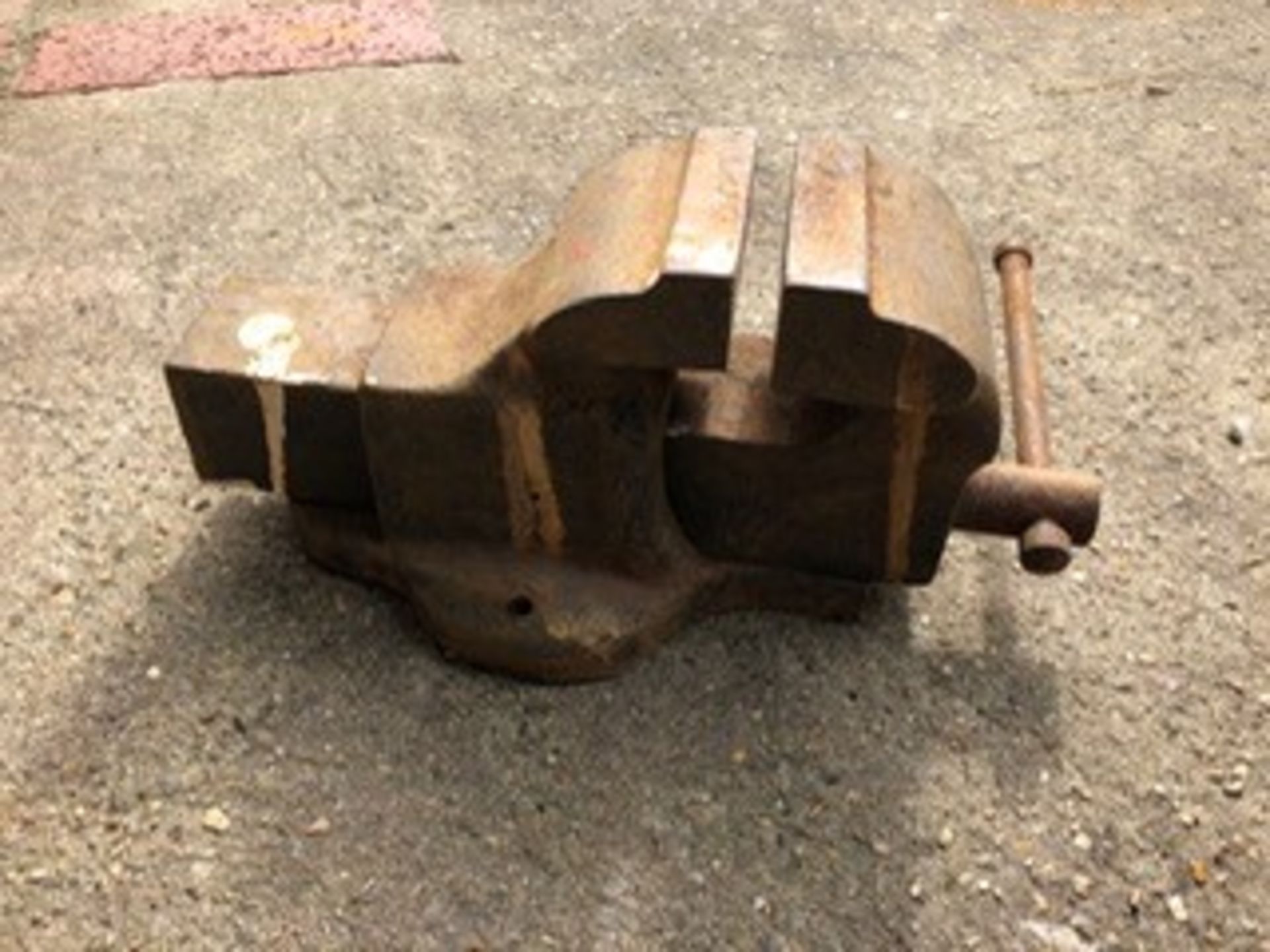 Vice 1 x Brown. Stored near Gorleston, Norfolk No VAT on this item.