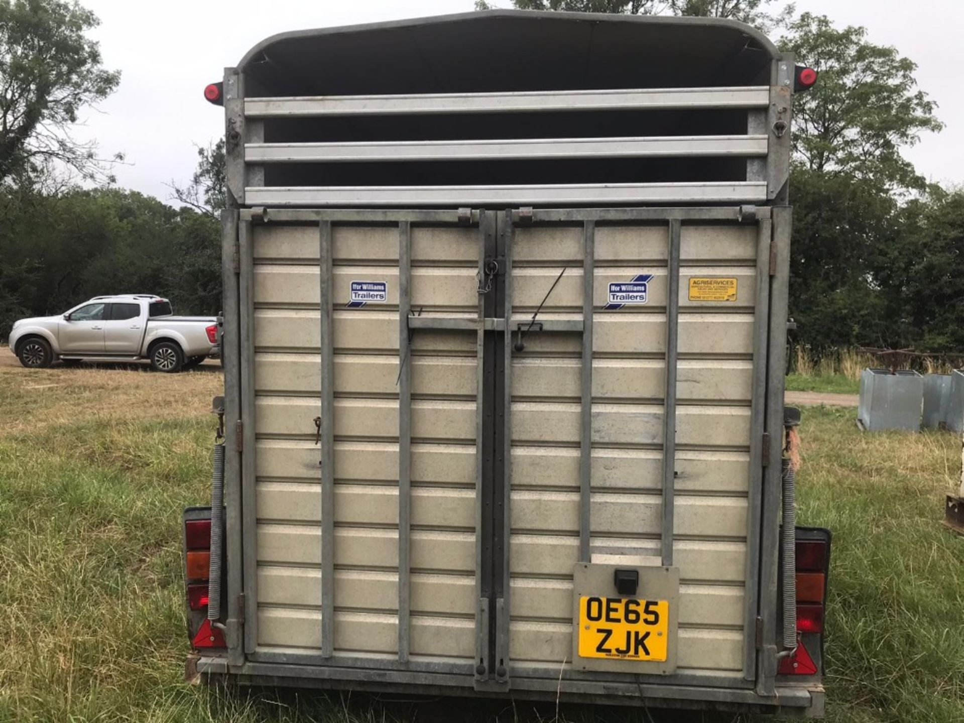 Ifor Williams livestock trailer, 12ft long, twin axle, new spare wheel, extra high, - Image 2 of 2