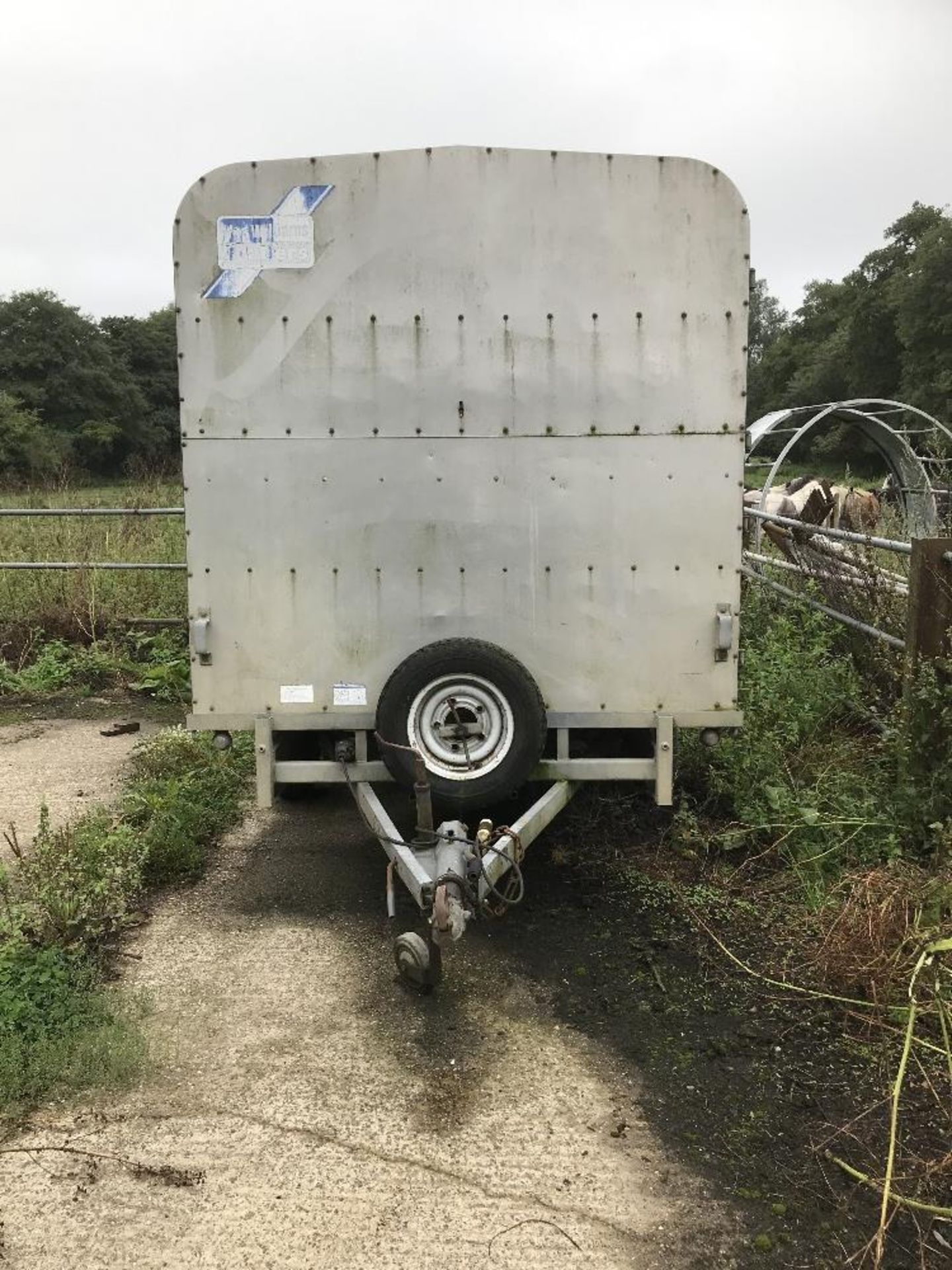 Ifor Williams 12ft x 6ft livestock trailer in very good condition. Stored near Kirby Cane, Bungay. - Image 2 of 6