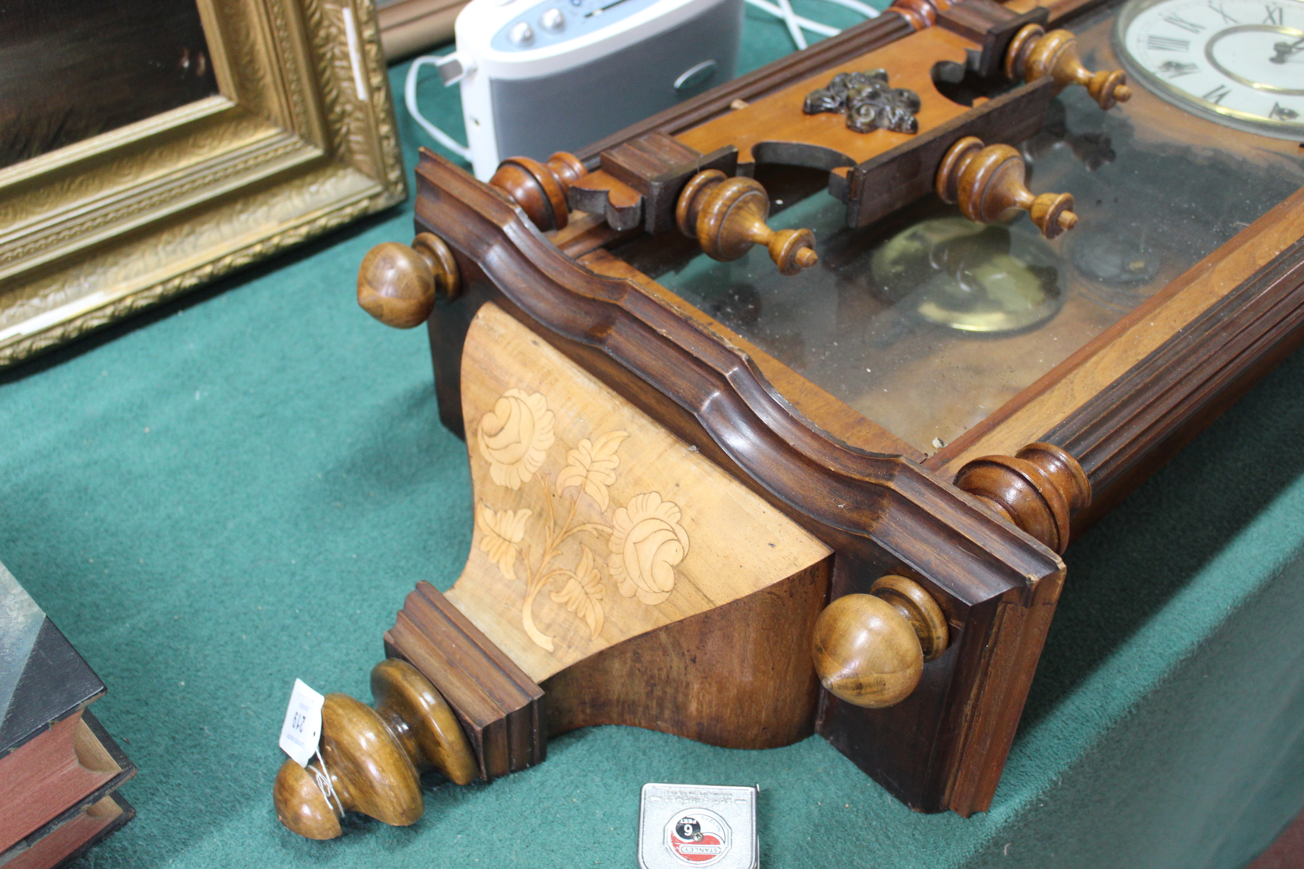 A late 19th Century walnut cased Vienna wall clock - Bild 3 aus 3