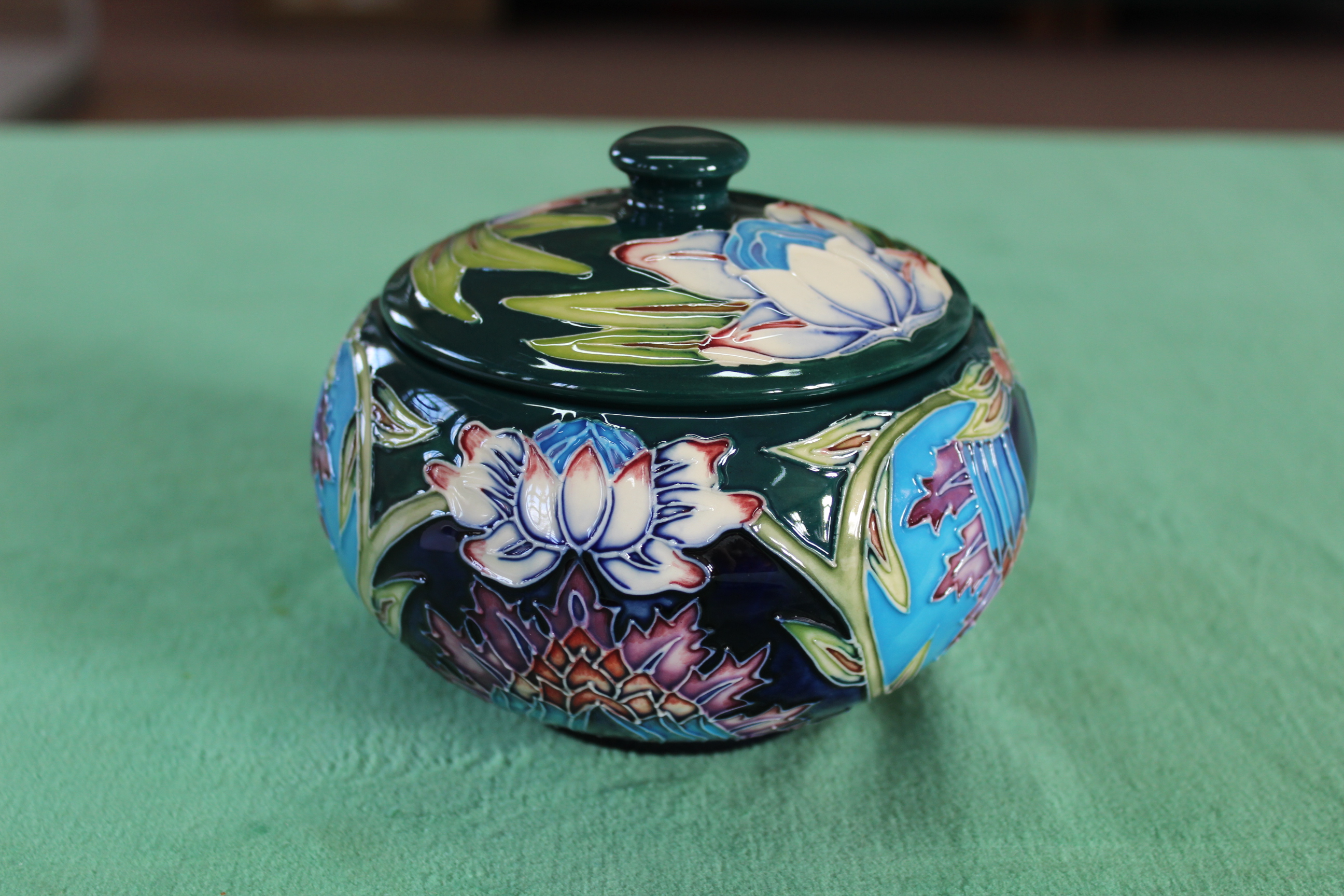 A Moorcroft 'Saadian' pattern bowl with lid, 2001 by Shirley Hayes, 4 1/2" high,