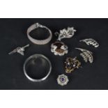 A mixed lot of silver jewellery including suffragette style silver brooch (as found),