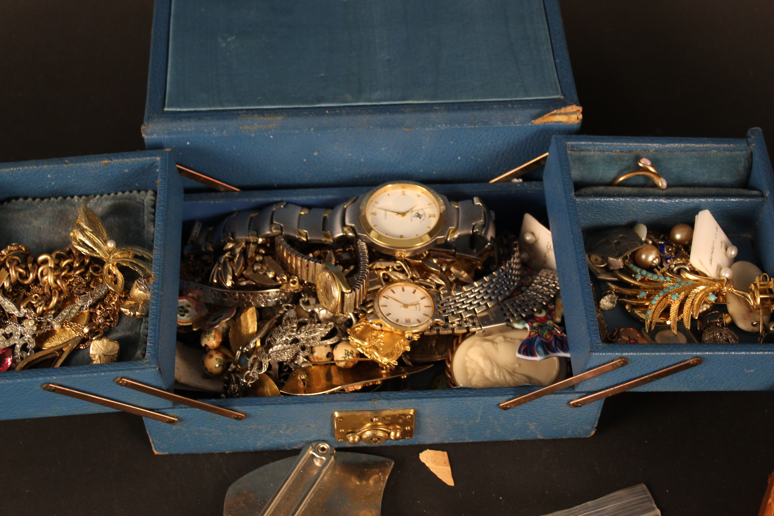 A collection of costume jewellery, a leather jewellery box, large metal necklaces, - Image 2 of 3