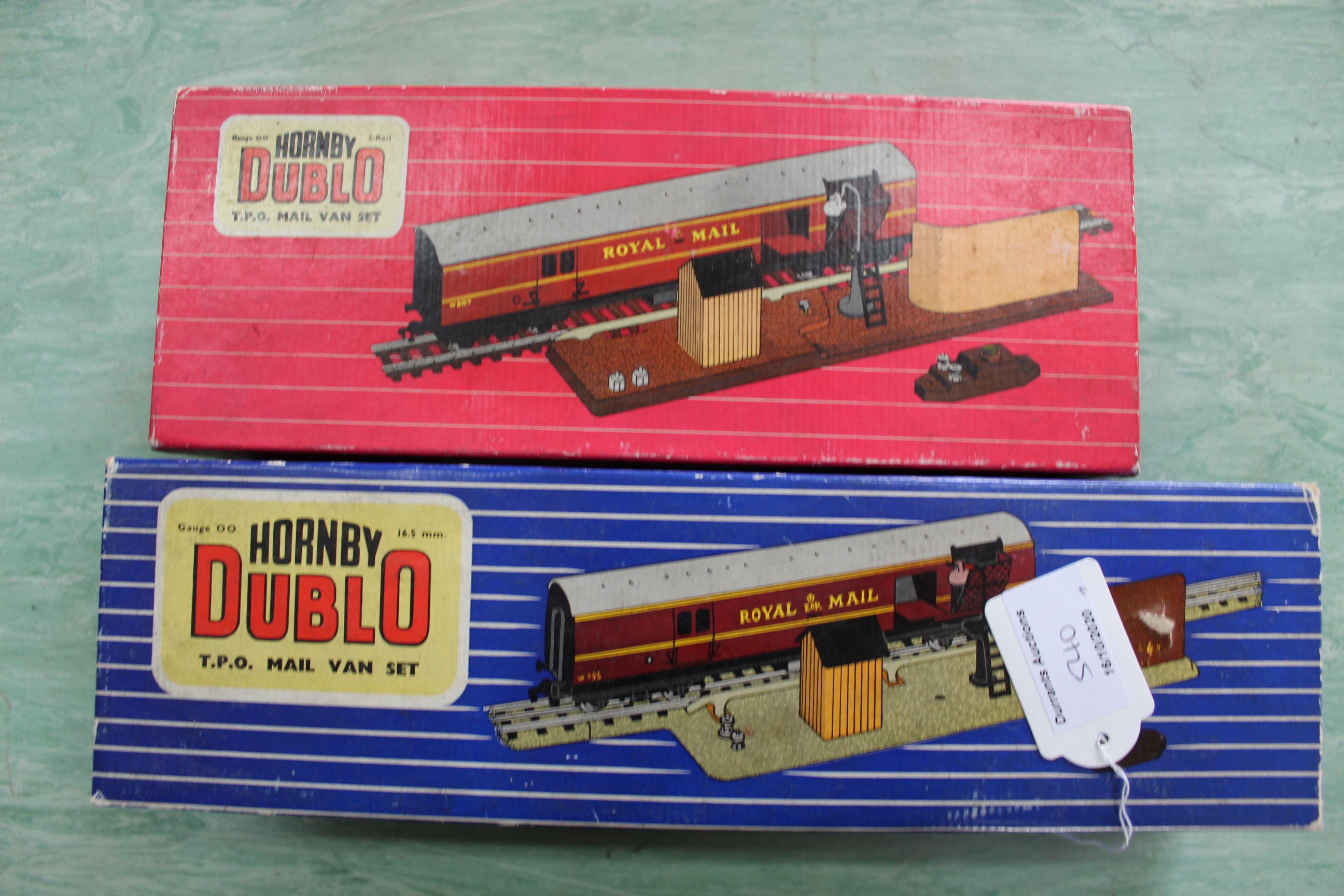 Two boxed Hornby Dublo wagons, T.P.O.