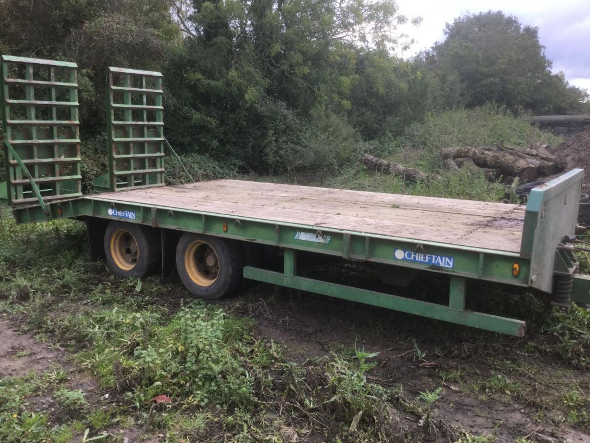 Chieftian Low Loader Trailer (2009). Lights LED and working, brakes need attention.