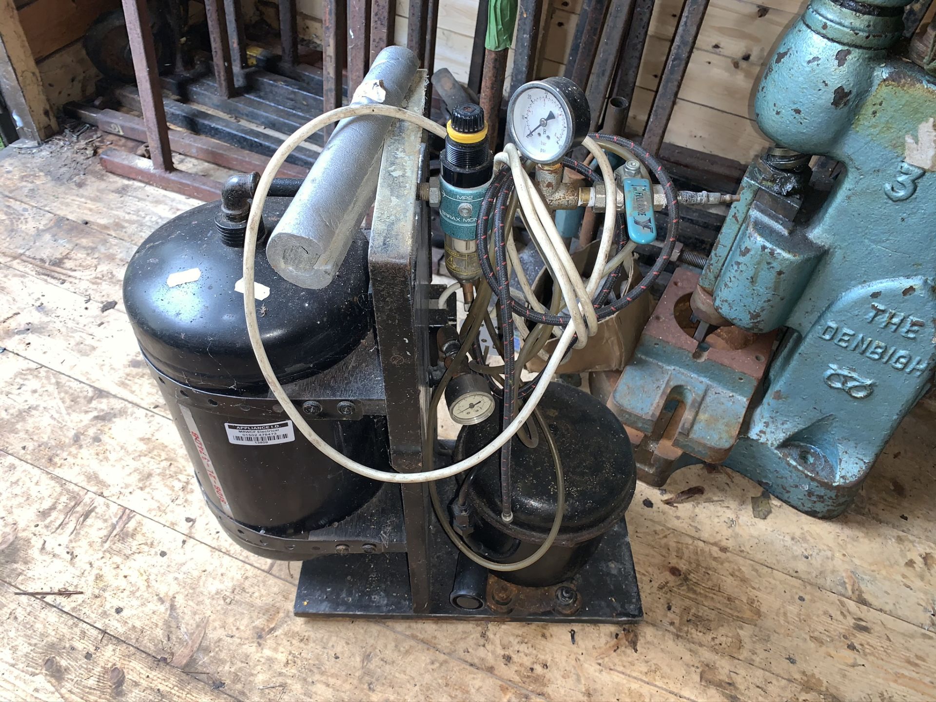 Small Compressor. Stored near Gorleston, Norfolk. No VAT on this lot. - Image 2 of 2