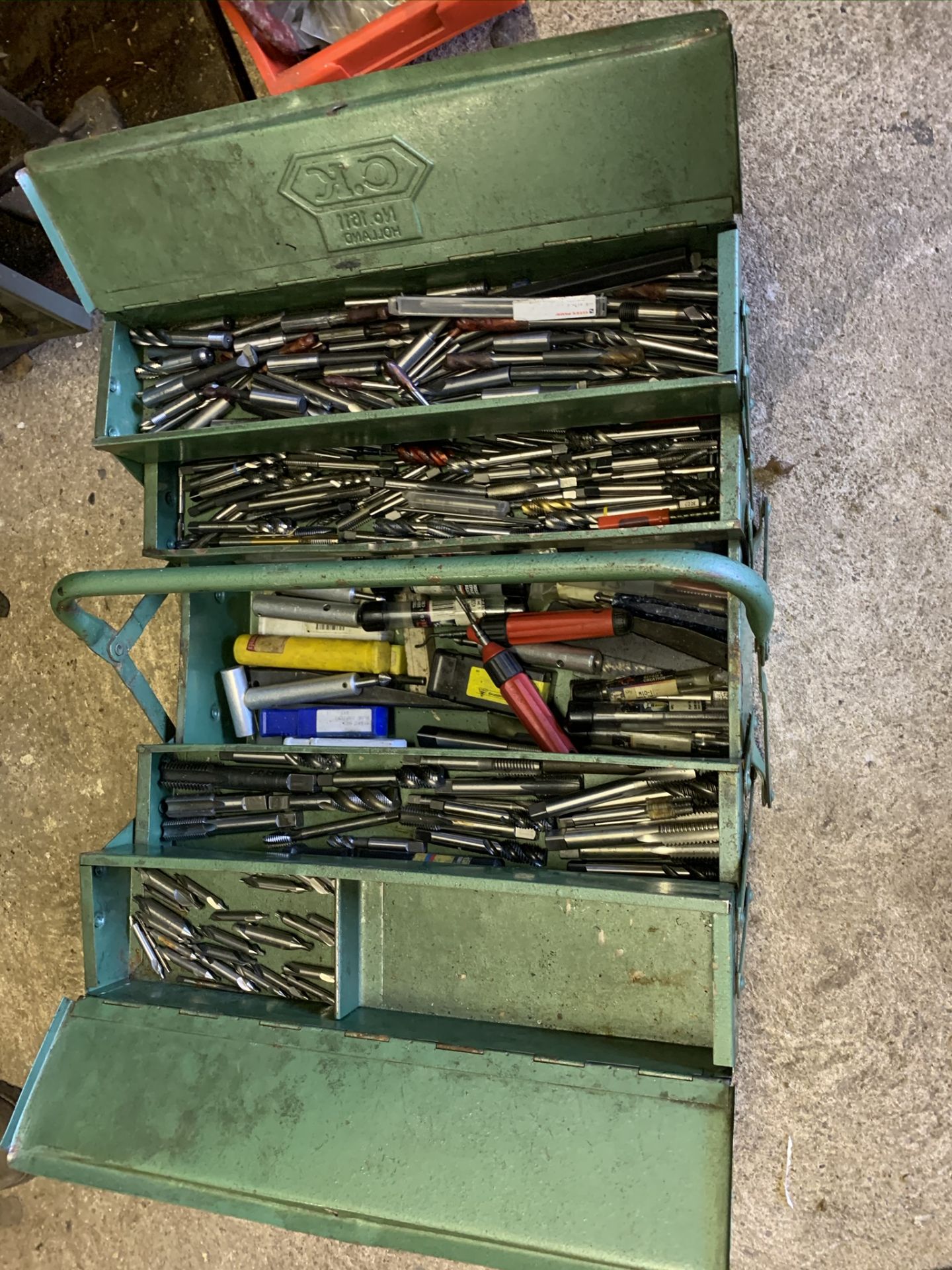 Tool Box of lathe tools, reamers etc. Stored near Gorleston, Norfolk. No VAT on this item.