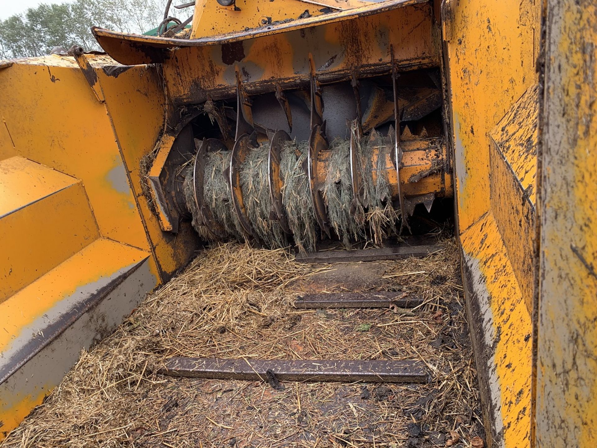 Lucas G Castor 30RUT Straw Chopper Blower, Self Loading, Cable controlled. - Image 5 of 6