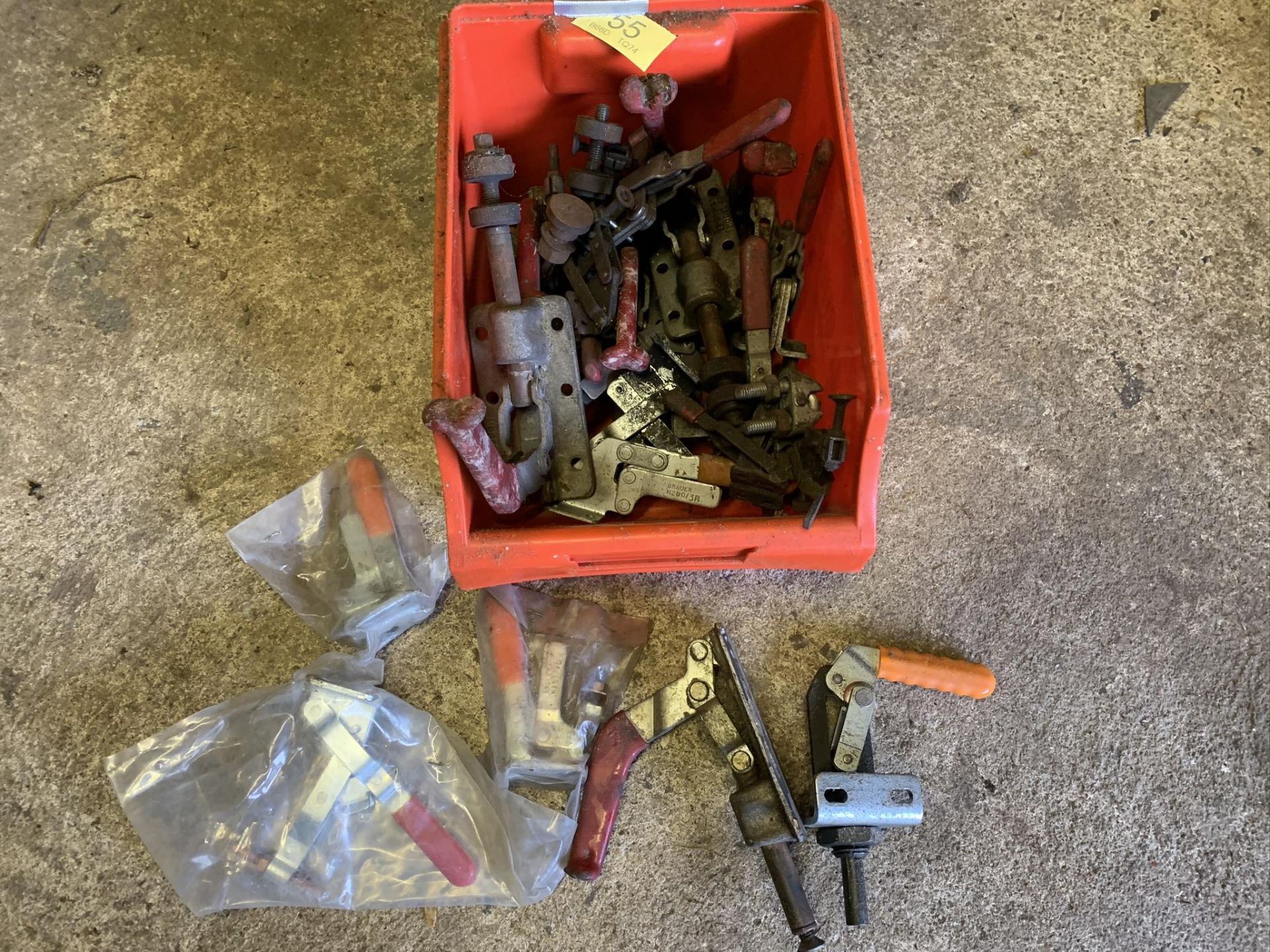 Box of Push/Pull clamps. Stored near Gorleston, Norfolk. No VAT on this item.