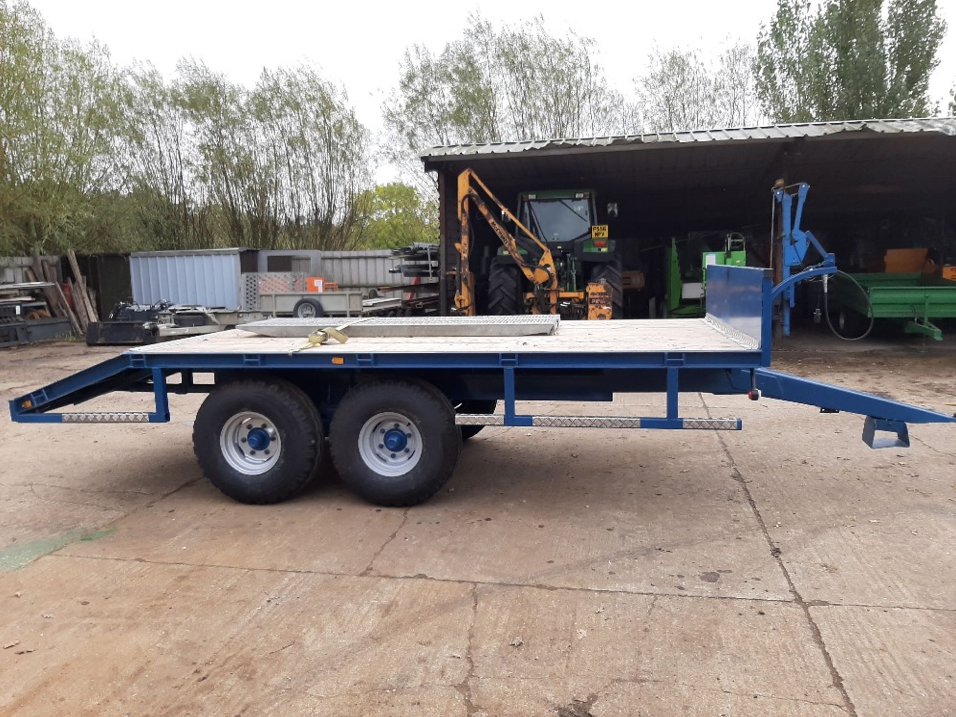 New build beaver tail trailer built on a second hand Salop chassis,