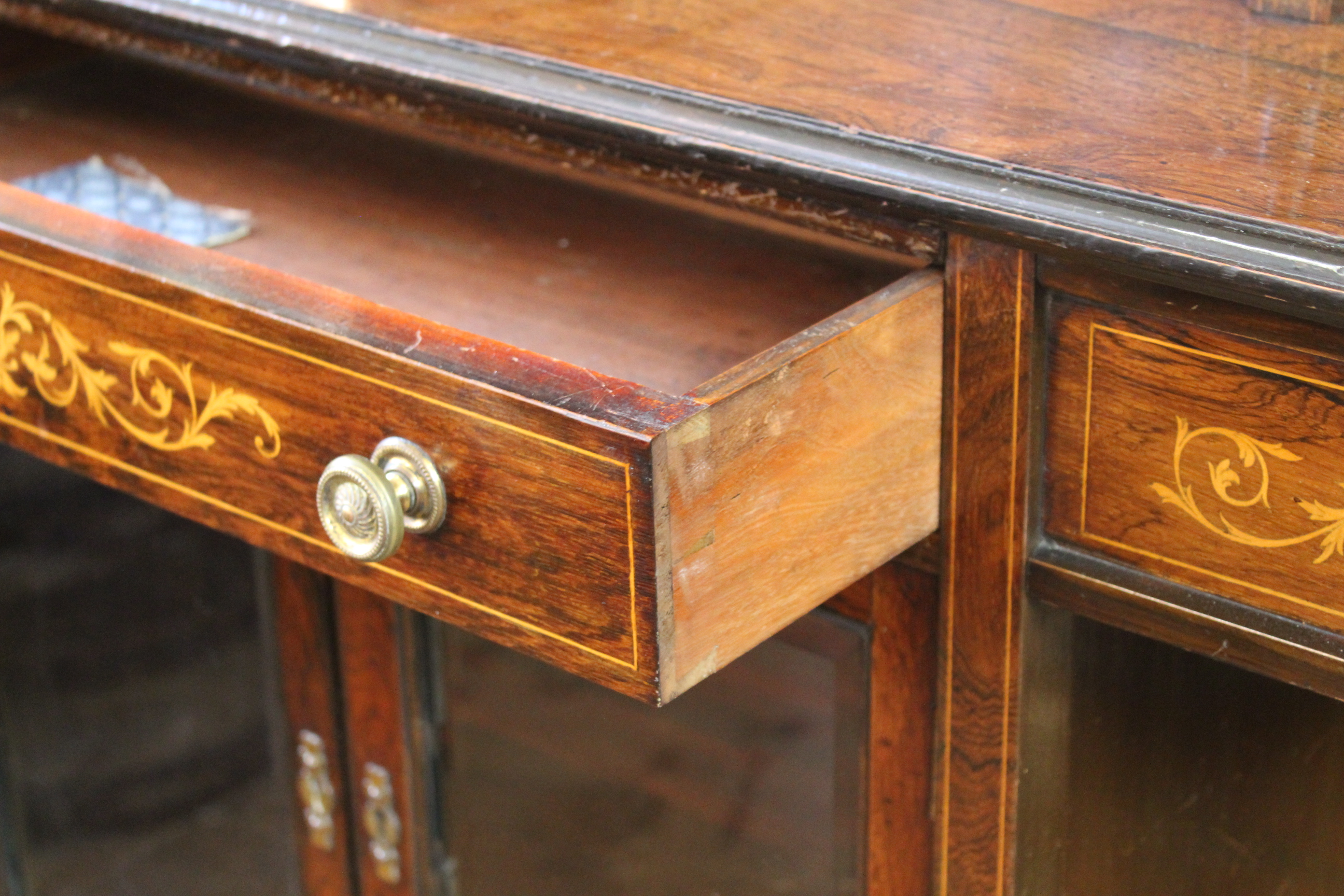 A good quality Edwardian two part rosewood cabinet - Image 4 of 5