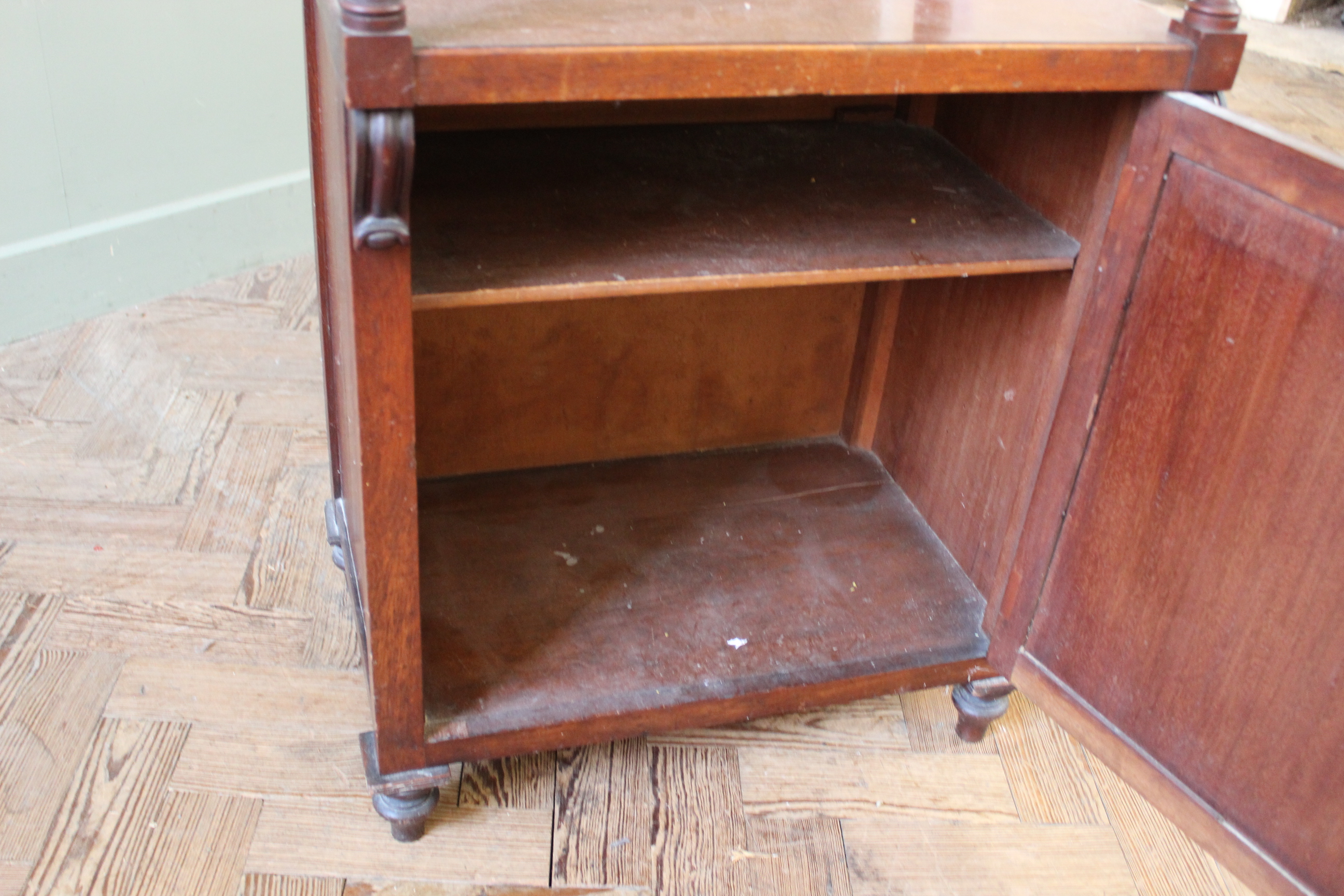 A 19th Century mahogany four tier whatnot with cupboard base - Image 6 of 6