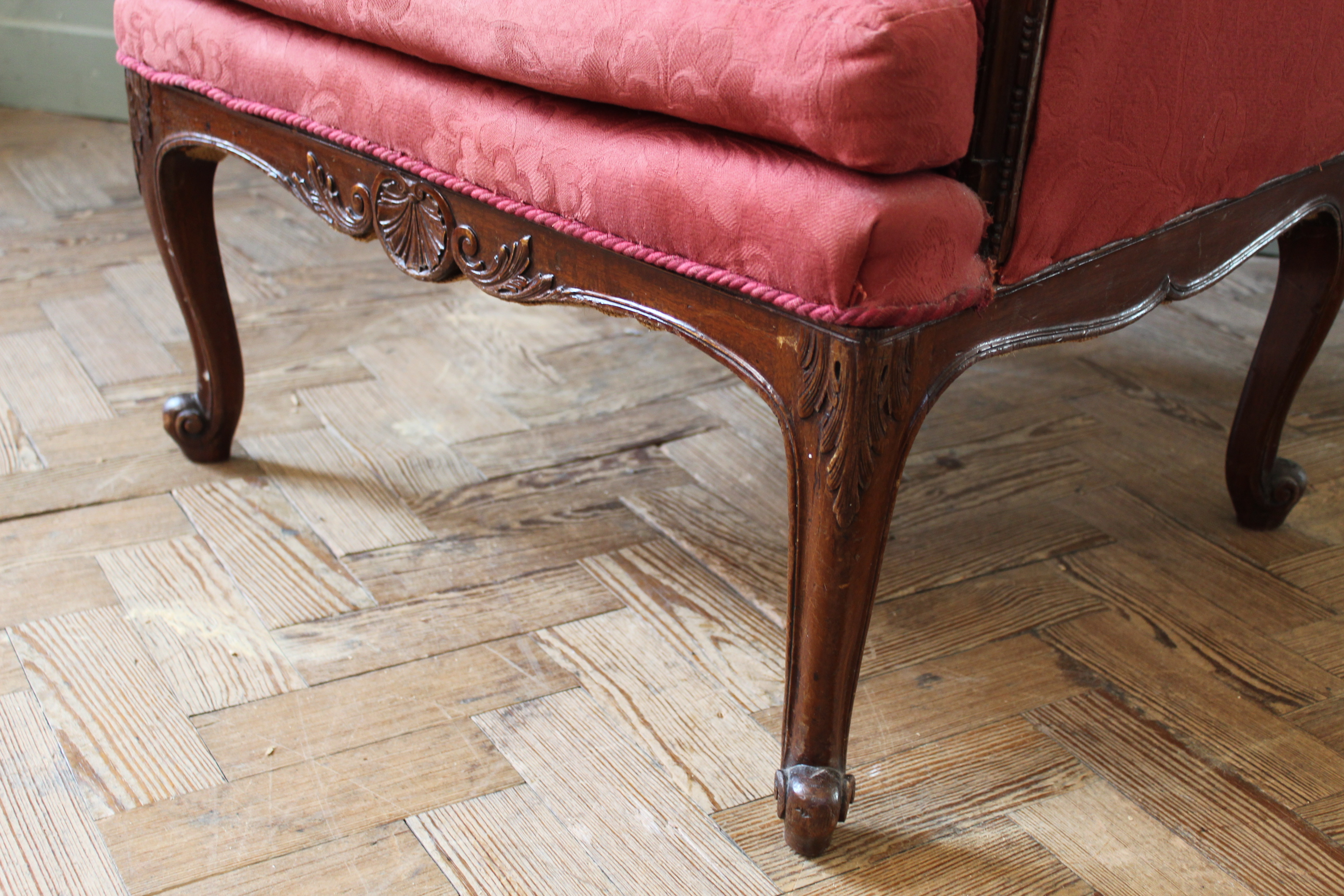 An early 20th Century mahogany Victorian style wing back chair - Image 2 of 6