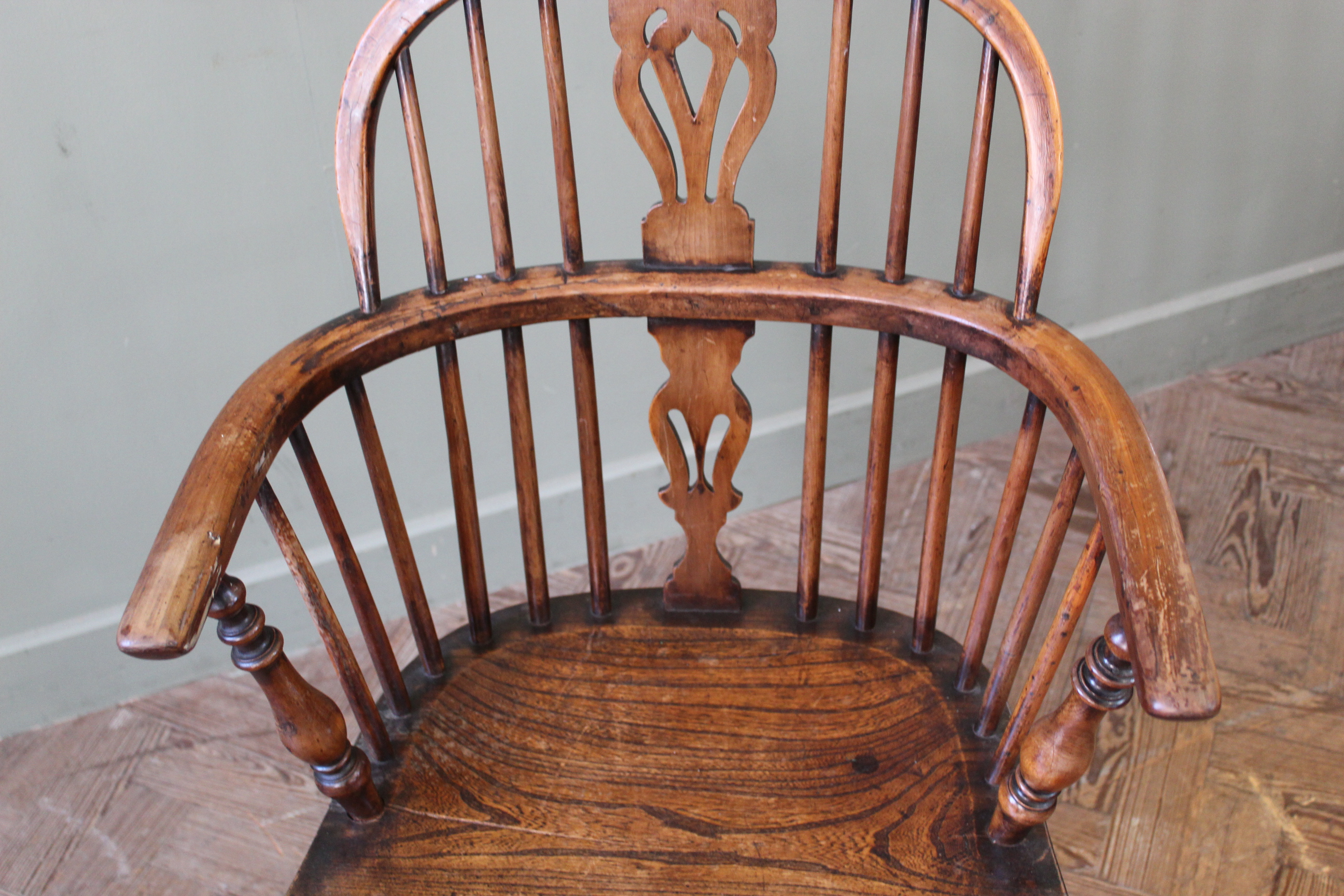 An early 19th century yew and elm Windsor chair stamped 'F. - Image 3 of 6