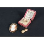 Cameo jewellery including a 9ct gold framed brooch,