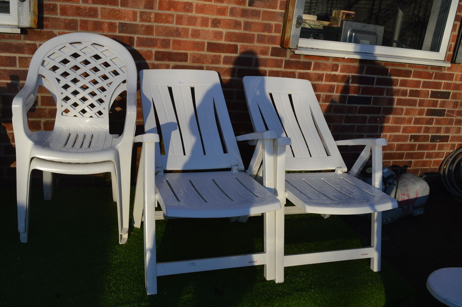 Pair of White Reclining Garden Chairs, Pair of Sta